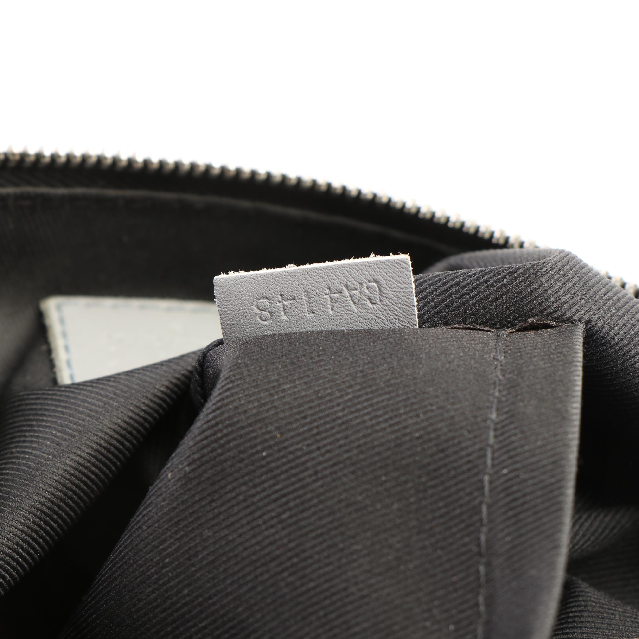 Louis Vuitton Discovery Messenger Bag in Gray Damier Infini Leather