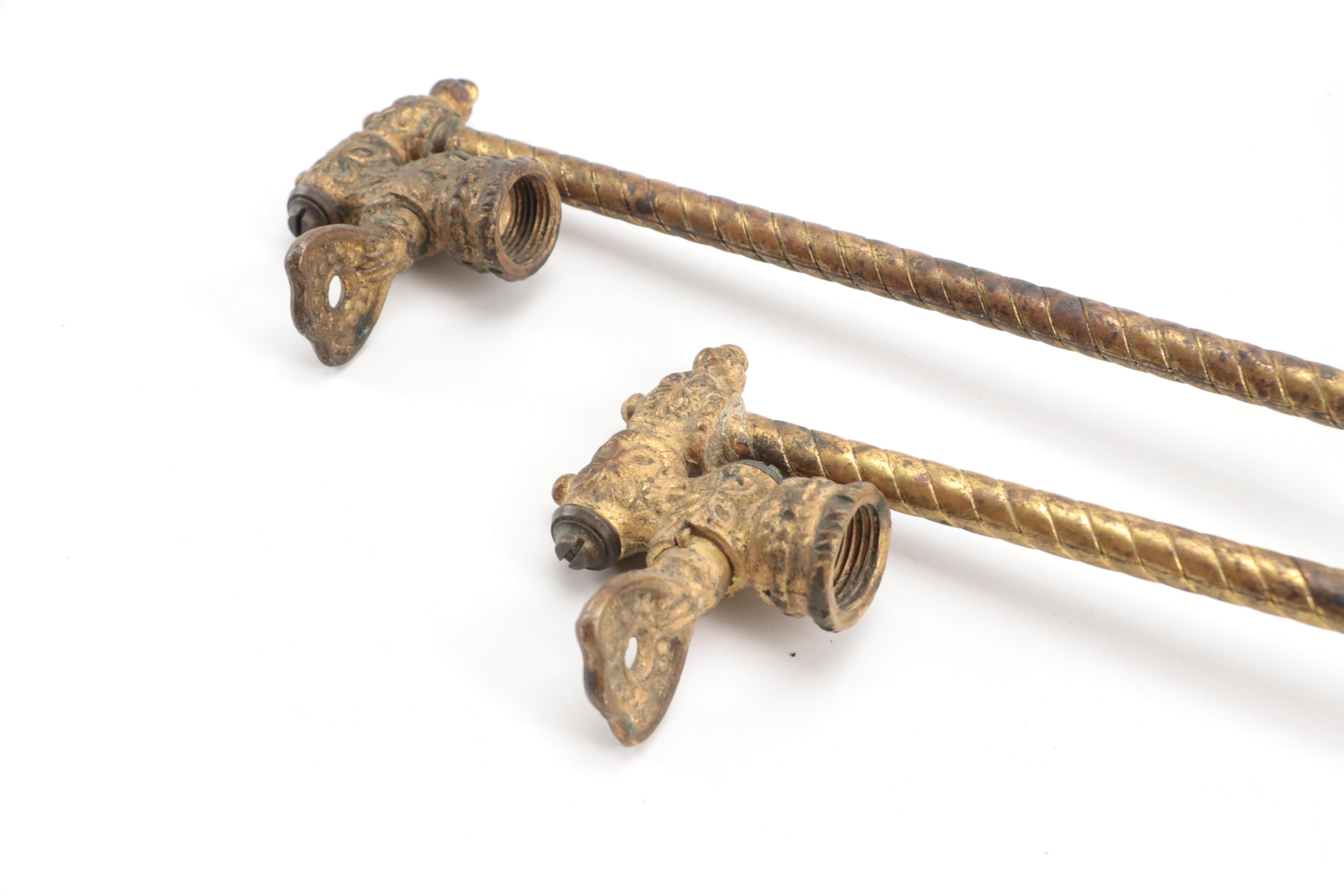 Twisted Pattern Brass Finish Gas Lamp Wall Sconce