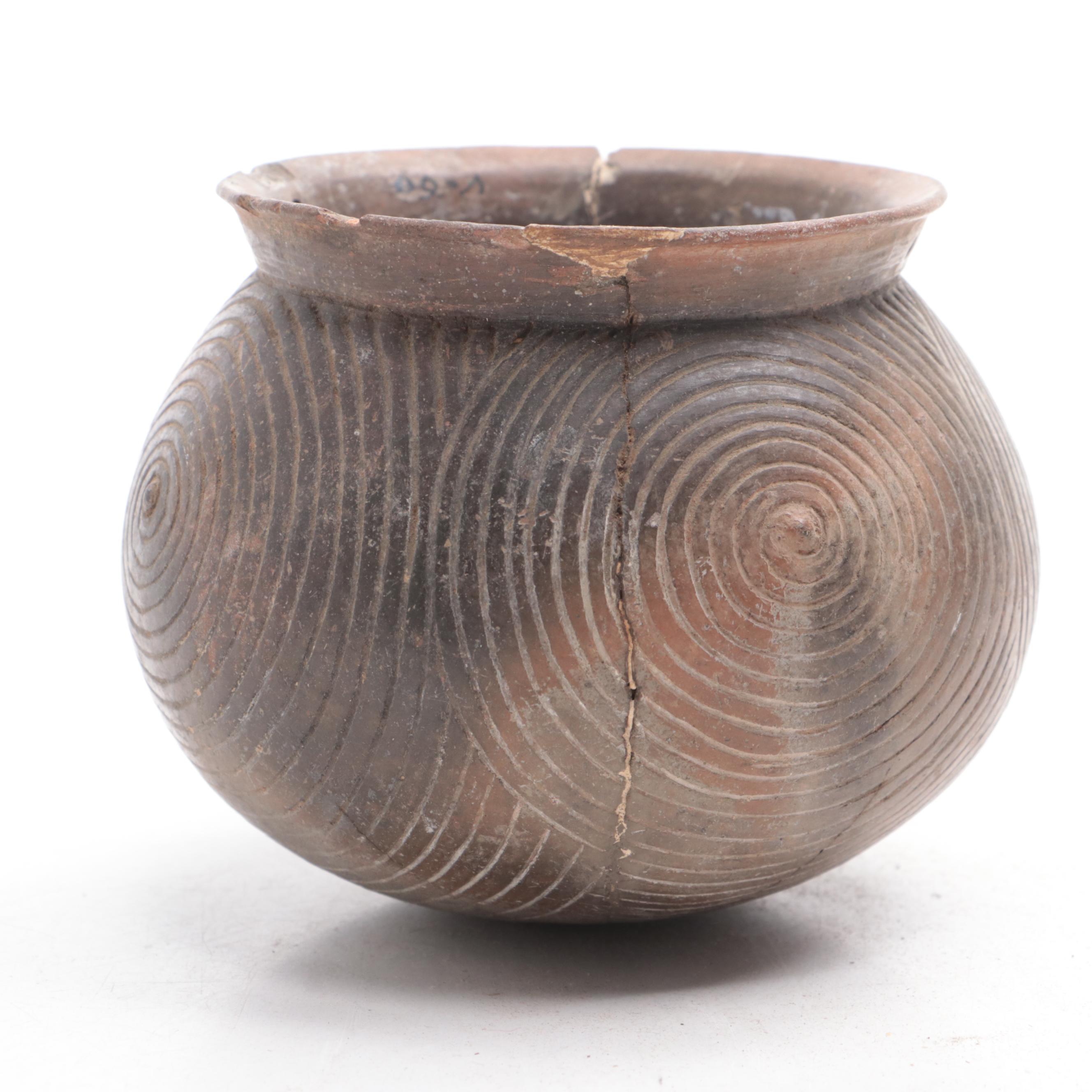 Caddo Type Spiral-Incised Pottery Bowl