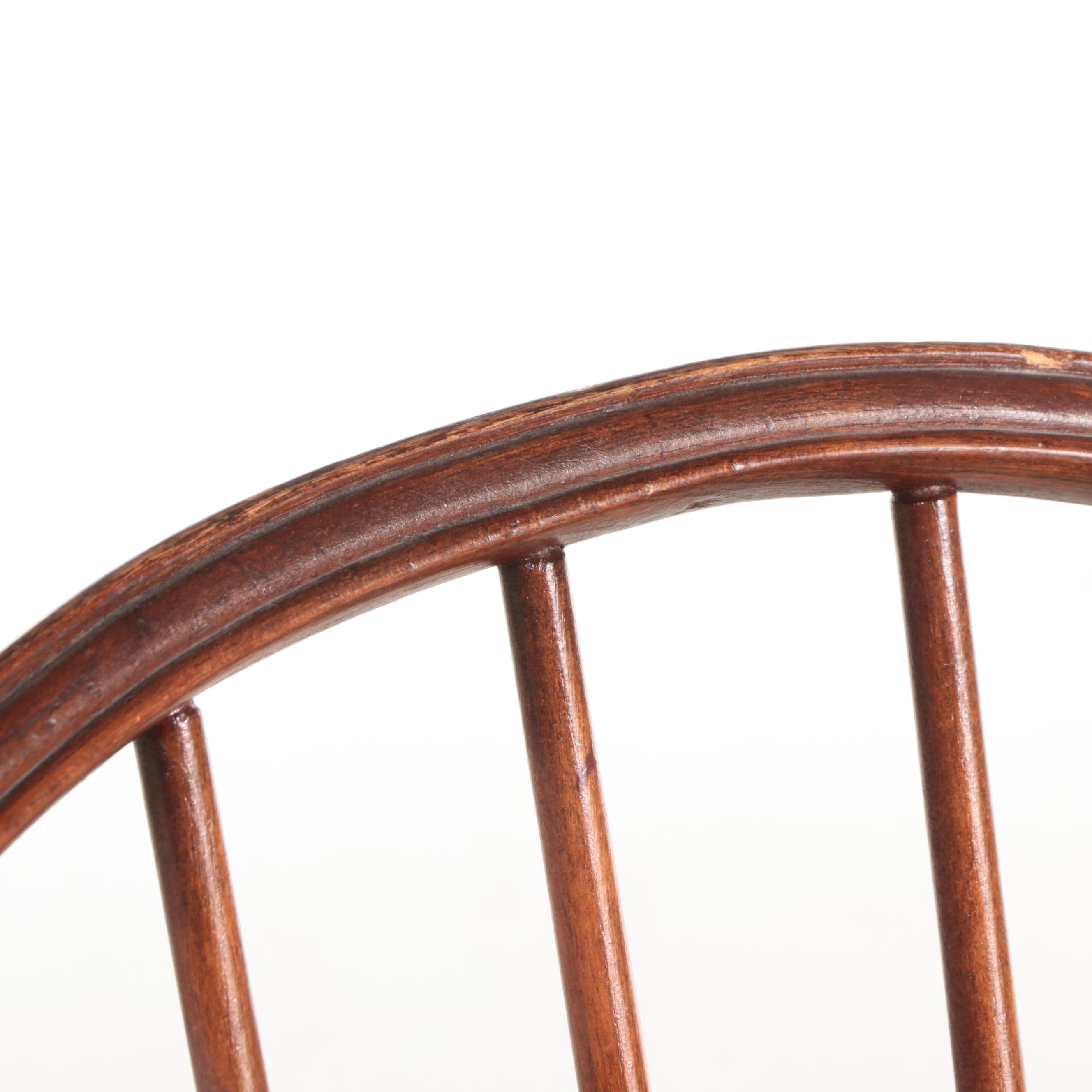 Four American Colonial Style Sack-Back and Knuckle-Arm Windsor Armchairs