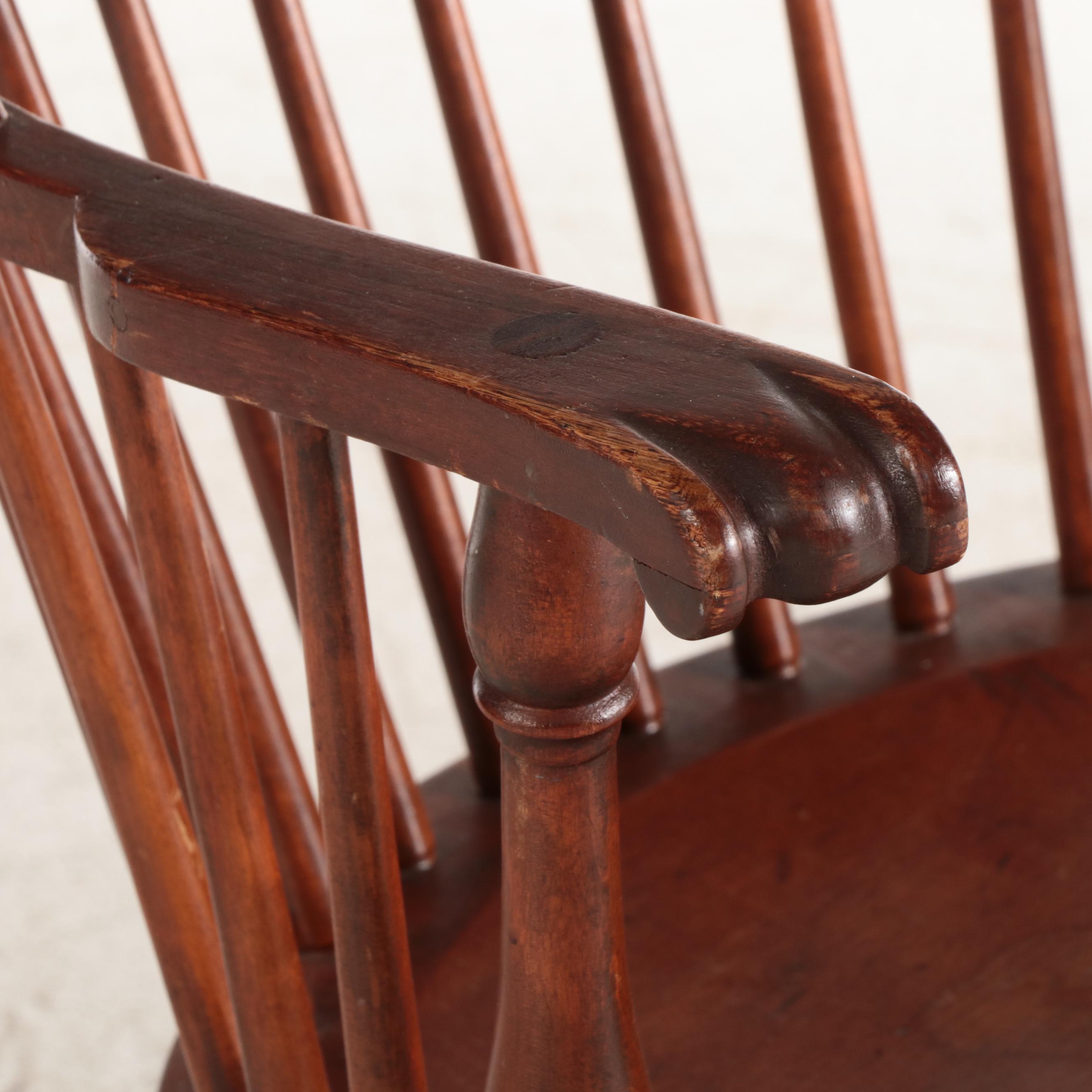 Four American Colonial Style Sack-Back and Knuckle-Arm Windsor Armchairs