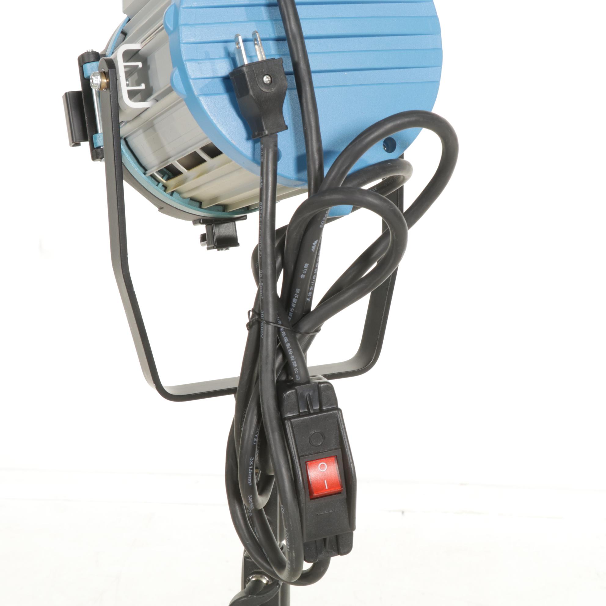 Photography Studio Fresnel Light on Tripod Stand