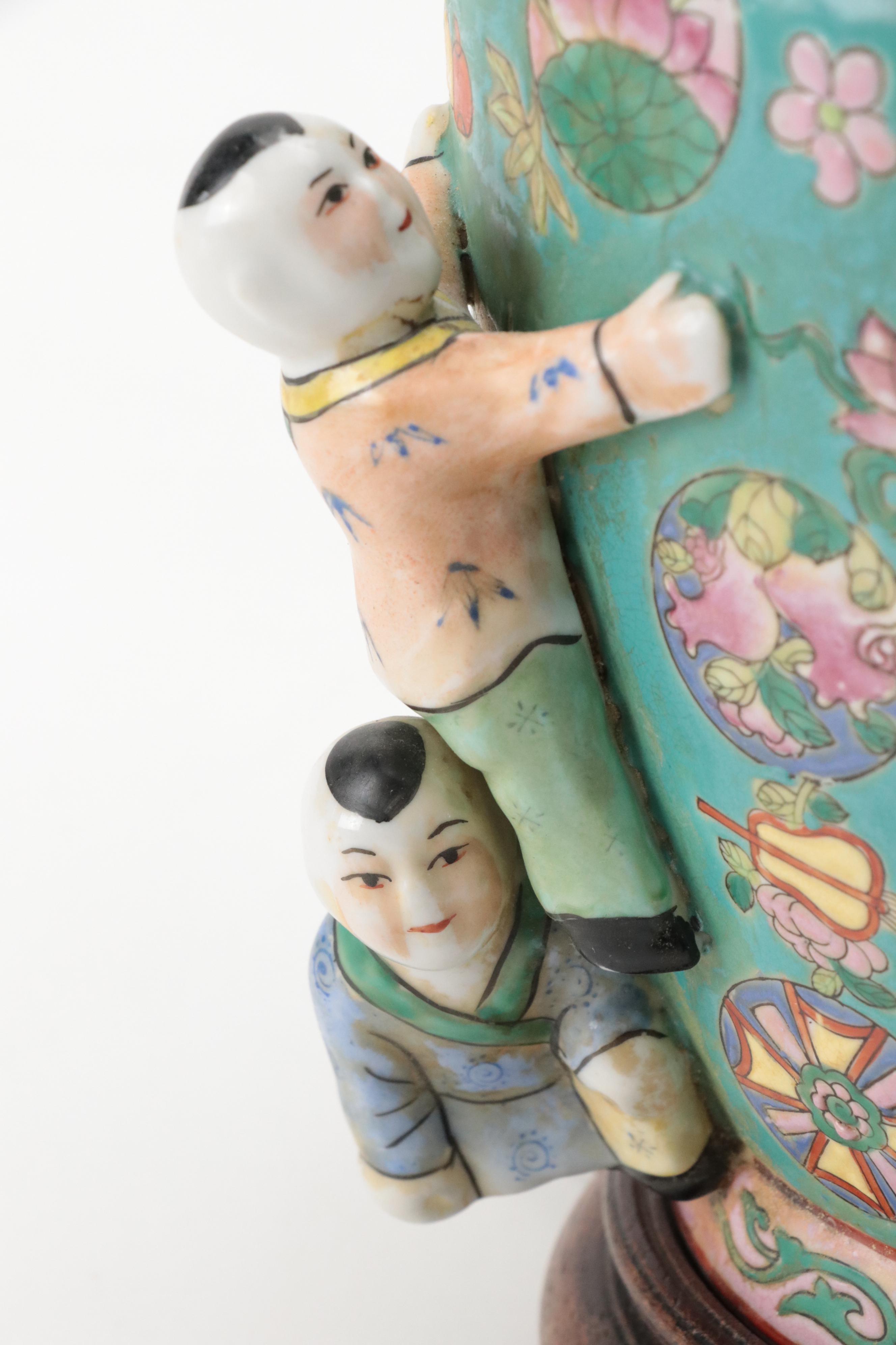 Chinese Porcelain Vase Table Lamps with Applied Decorations