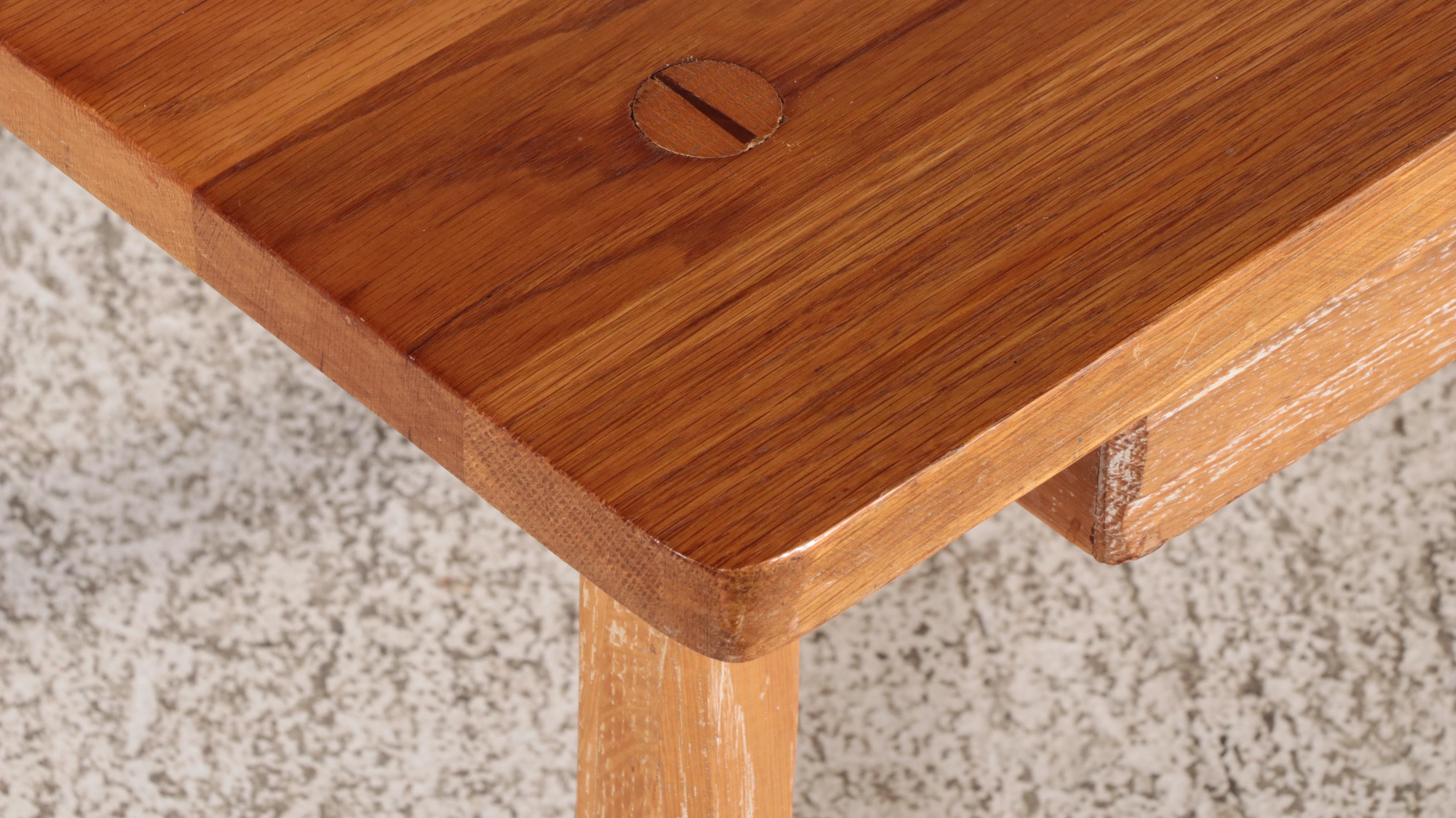 A. Brandt Company "Ranch Oak" Cobbler's-Bench-Form Coffee Table