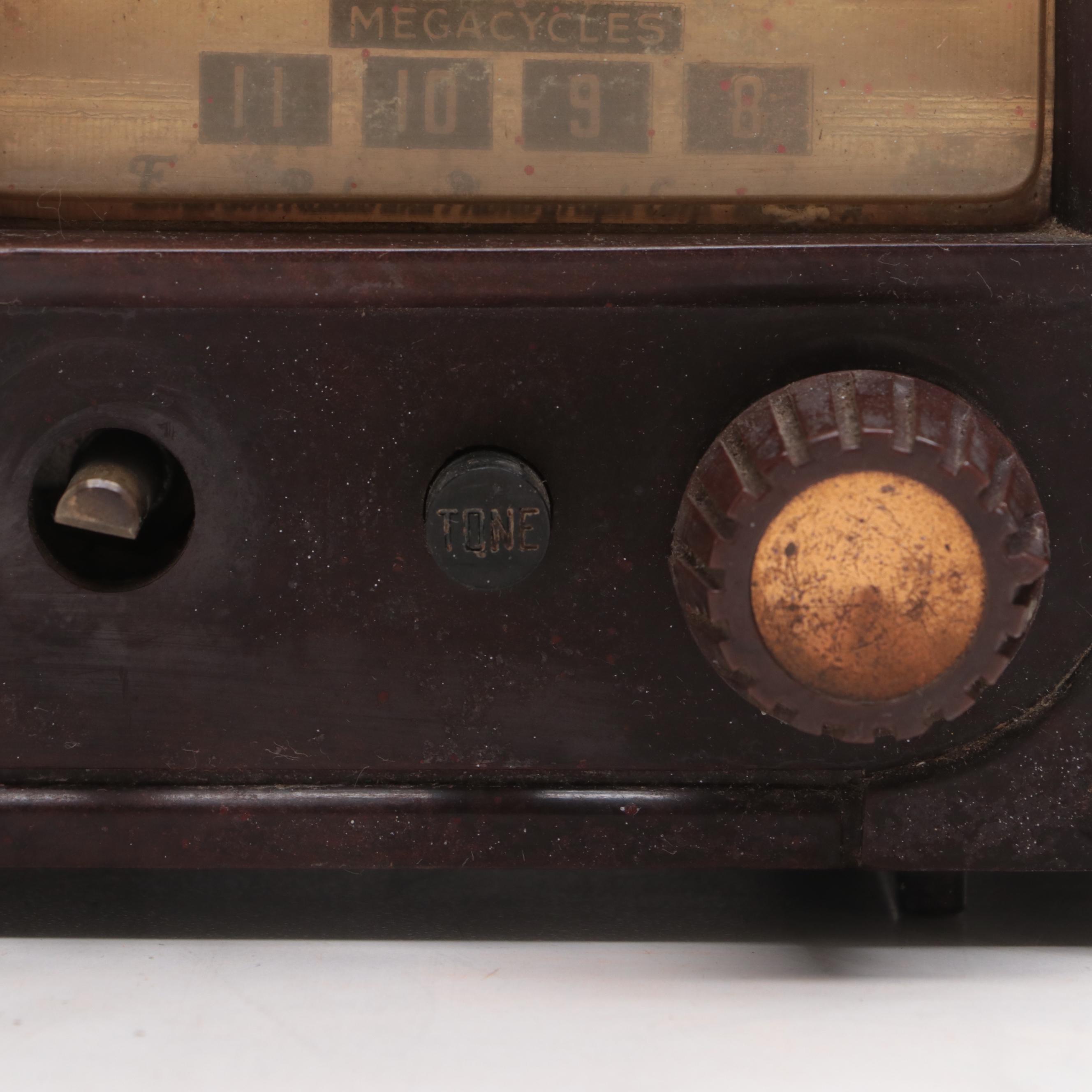 Art Deco Radiola and Emerson Tabletop Bakelite Radios
