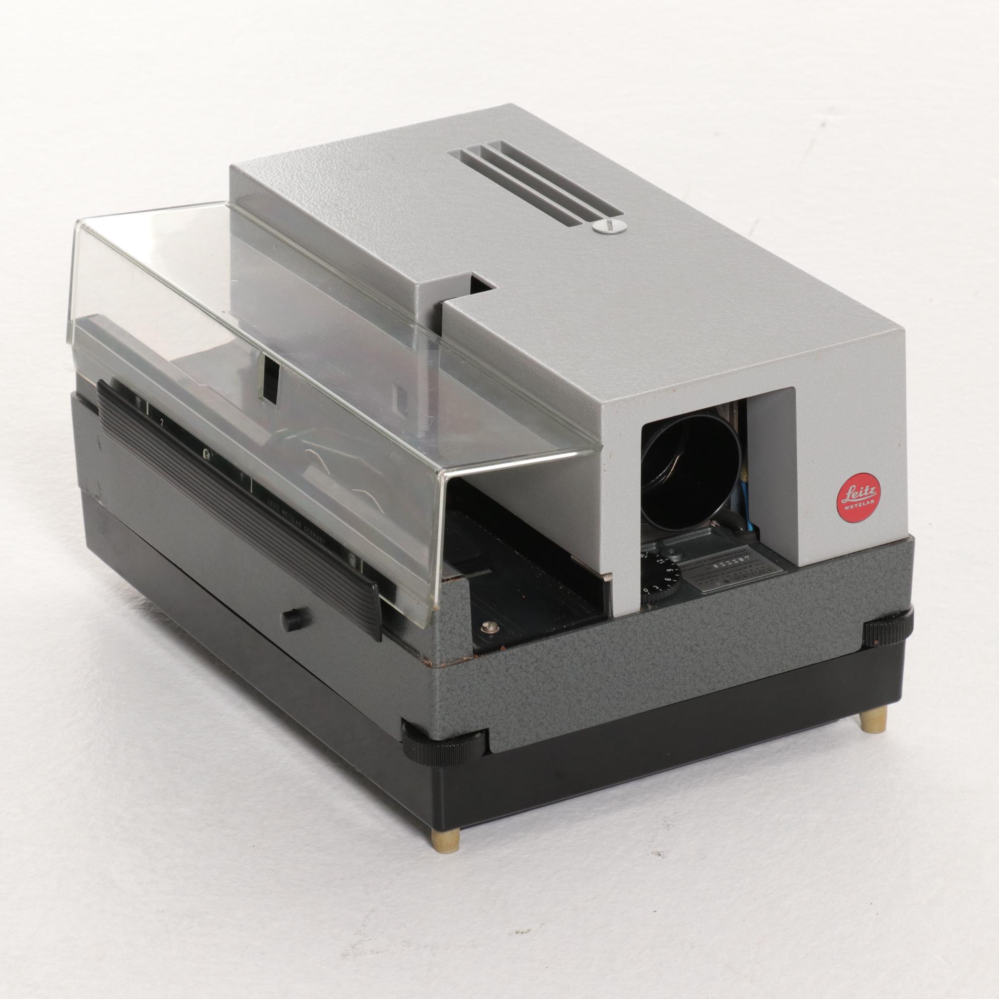 Leitz Wetzlar Pradovit Color 250 Slide Projector, 20th Century