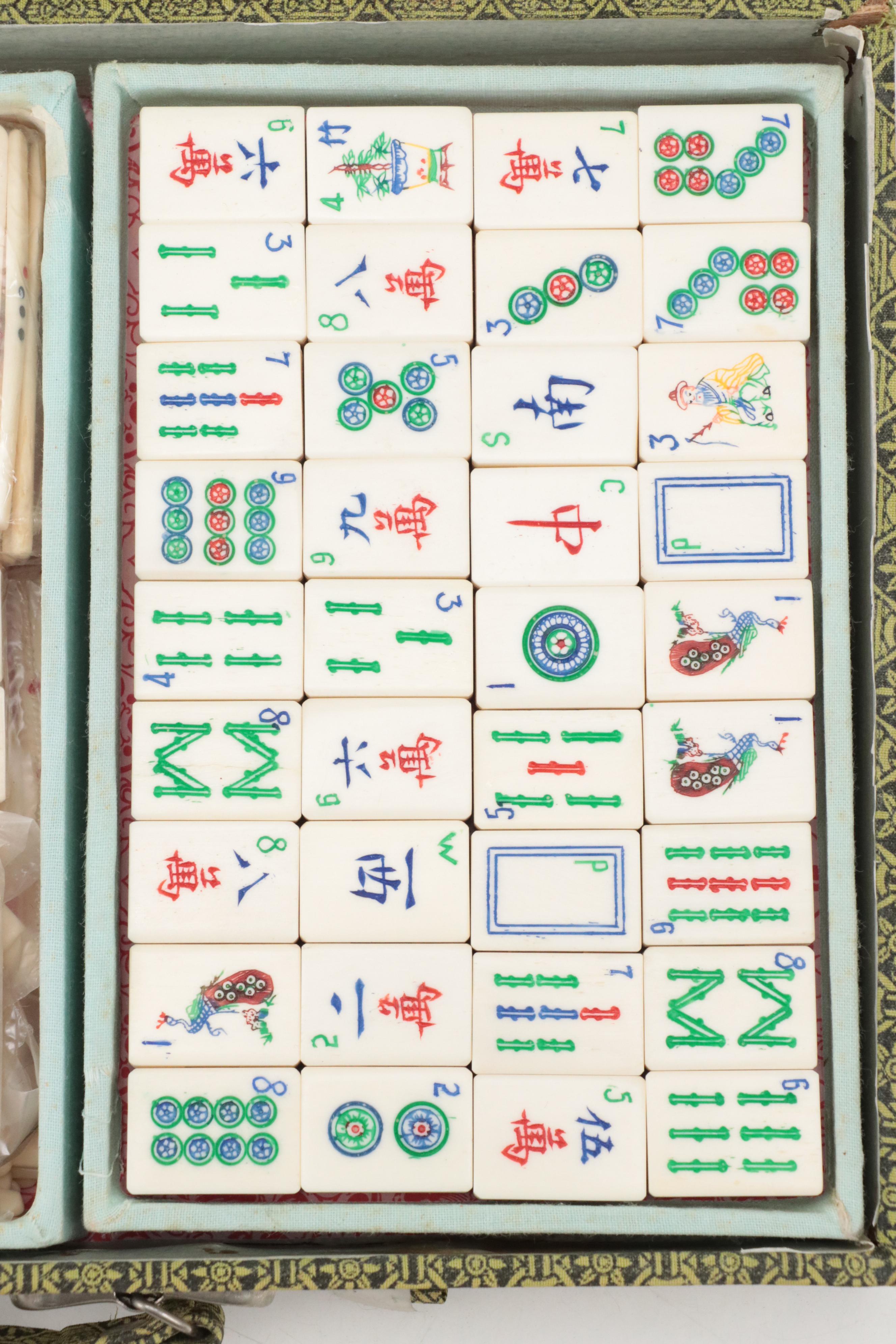 Chinese Bone and Bamboo Mahjong Set with Case