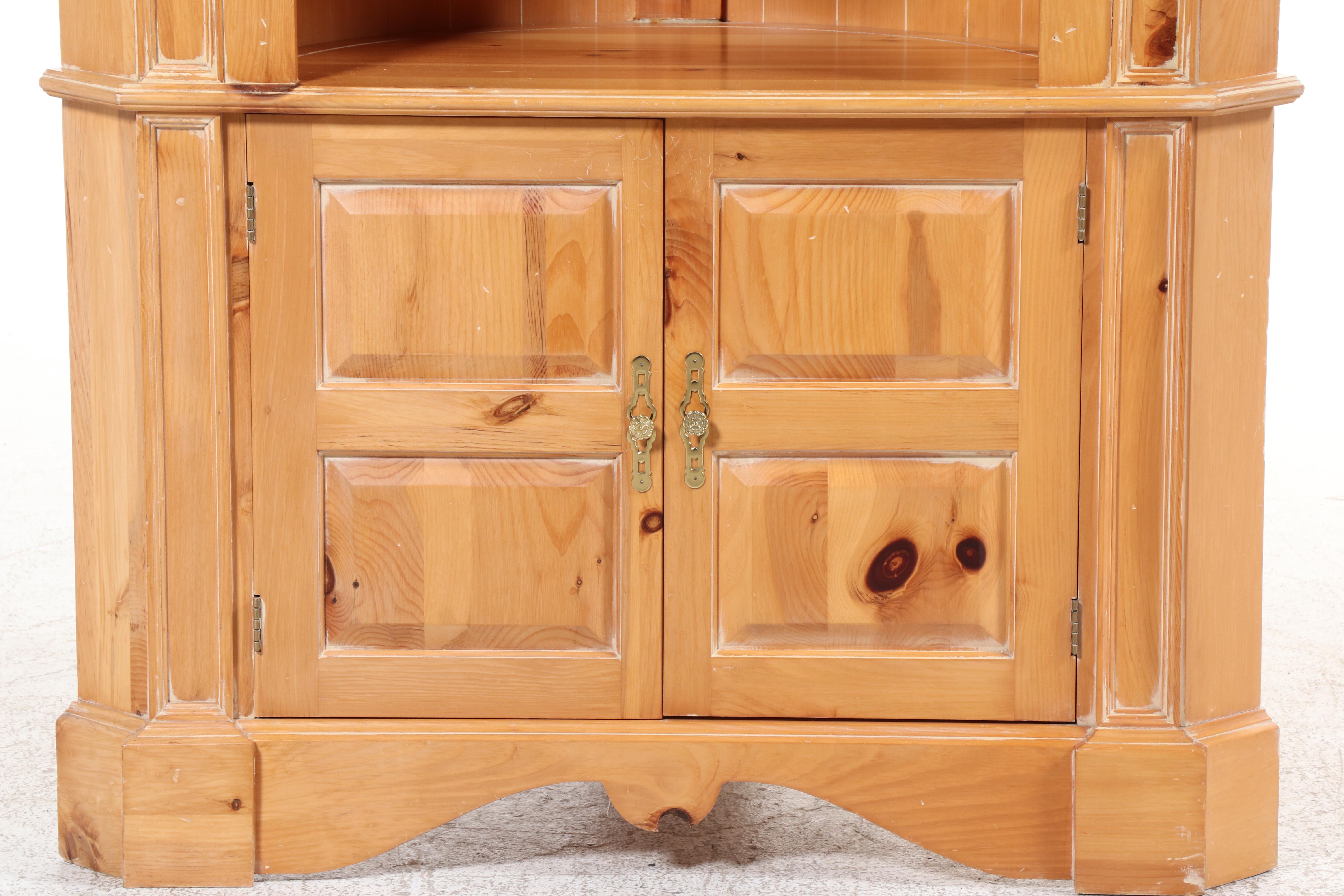 Harden Federal Style Pine Corner Cabinet, Late 20th Century