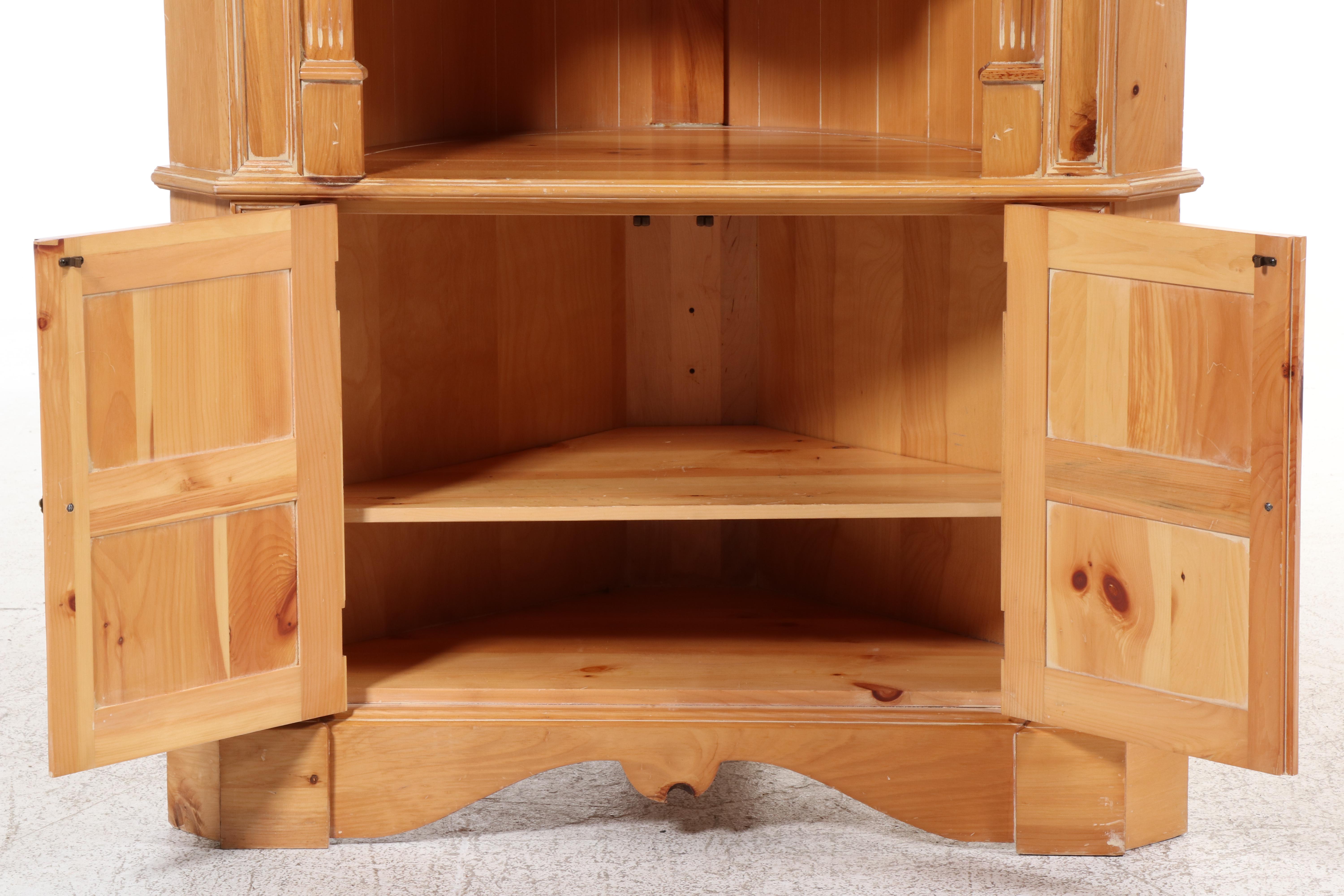 Harden Federal Style Pine Corner Cabinet, Late 20th Century