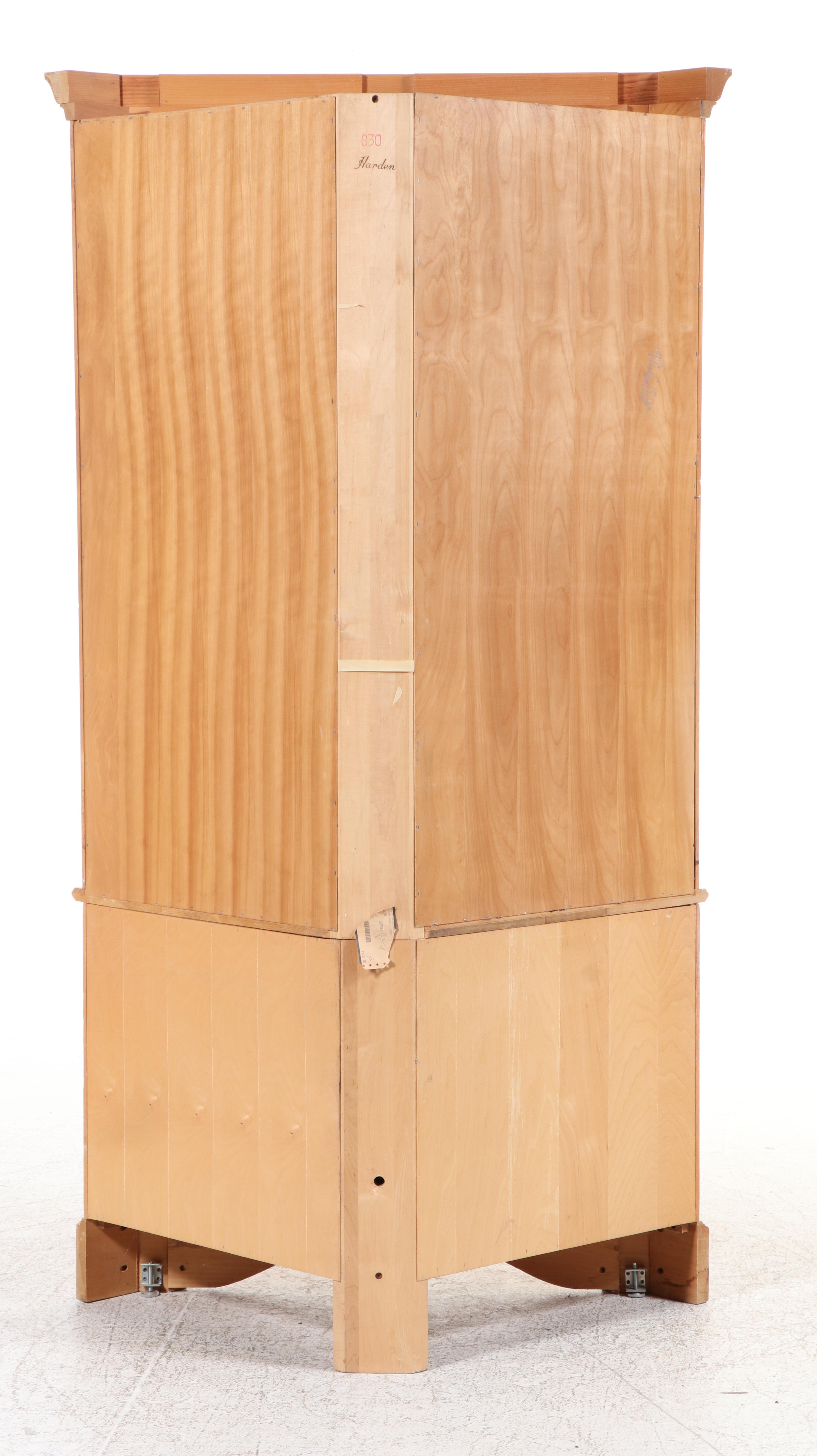 Harden Federal Style Pine Corner Cabinet, Late 20th Century