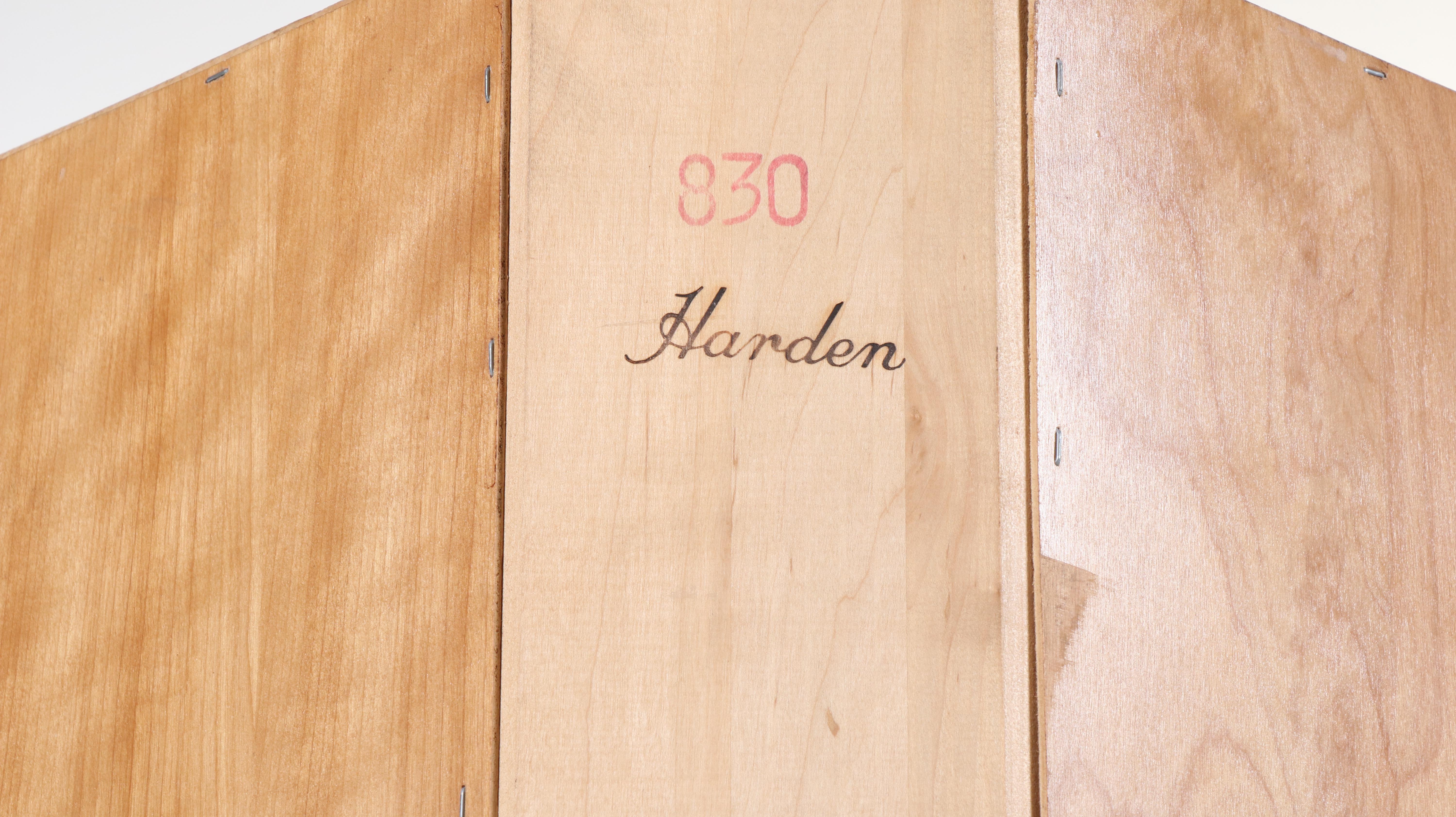 Harden Federal Style Pine Corner Cabinet, Late 20th Century
