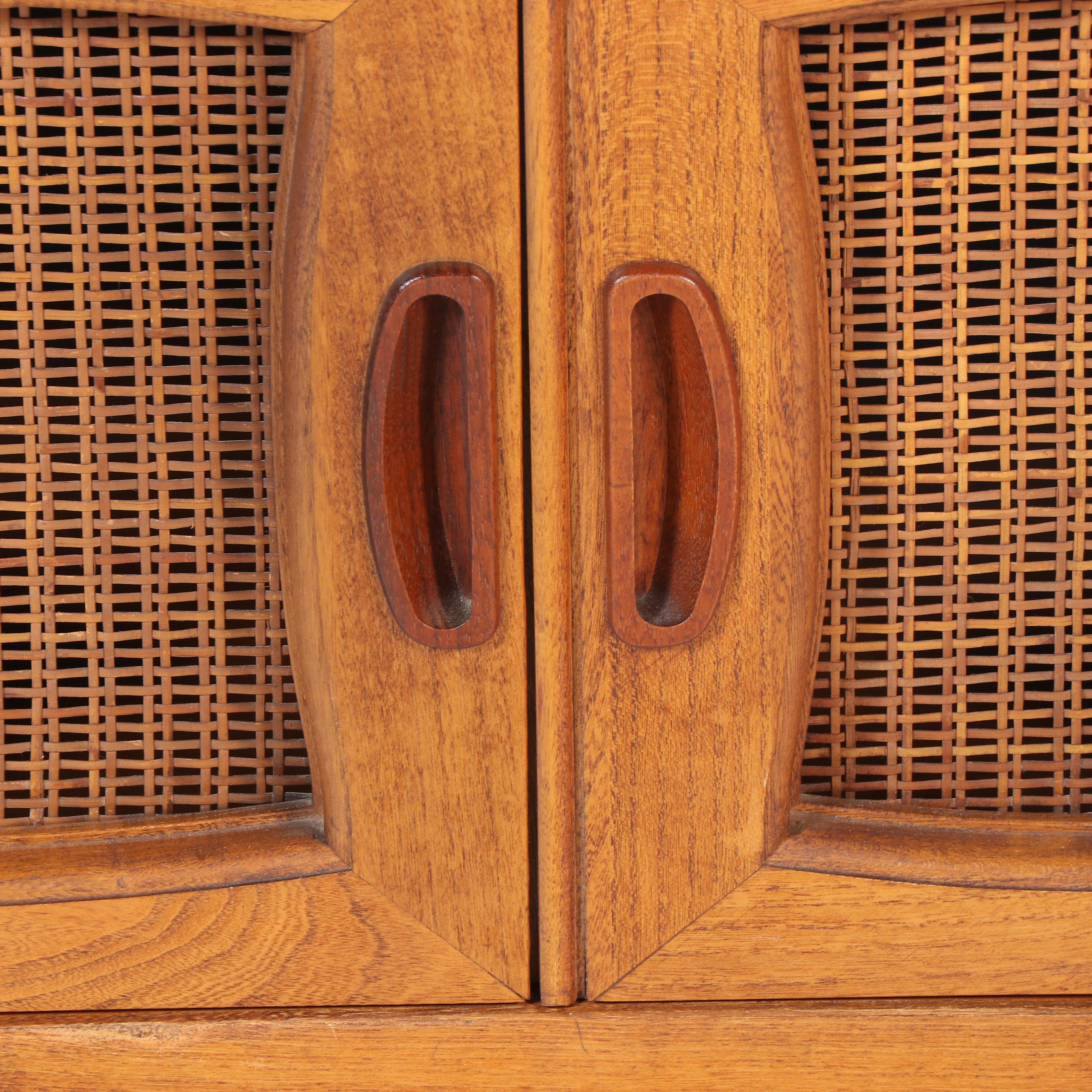 Lane Mid Century Modern Walnut, Laminate and Caned End Table