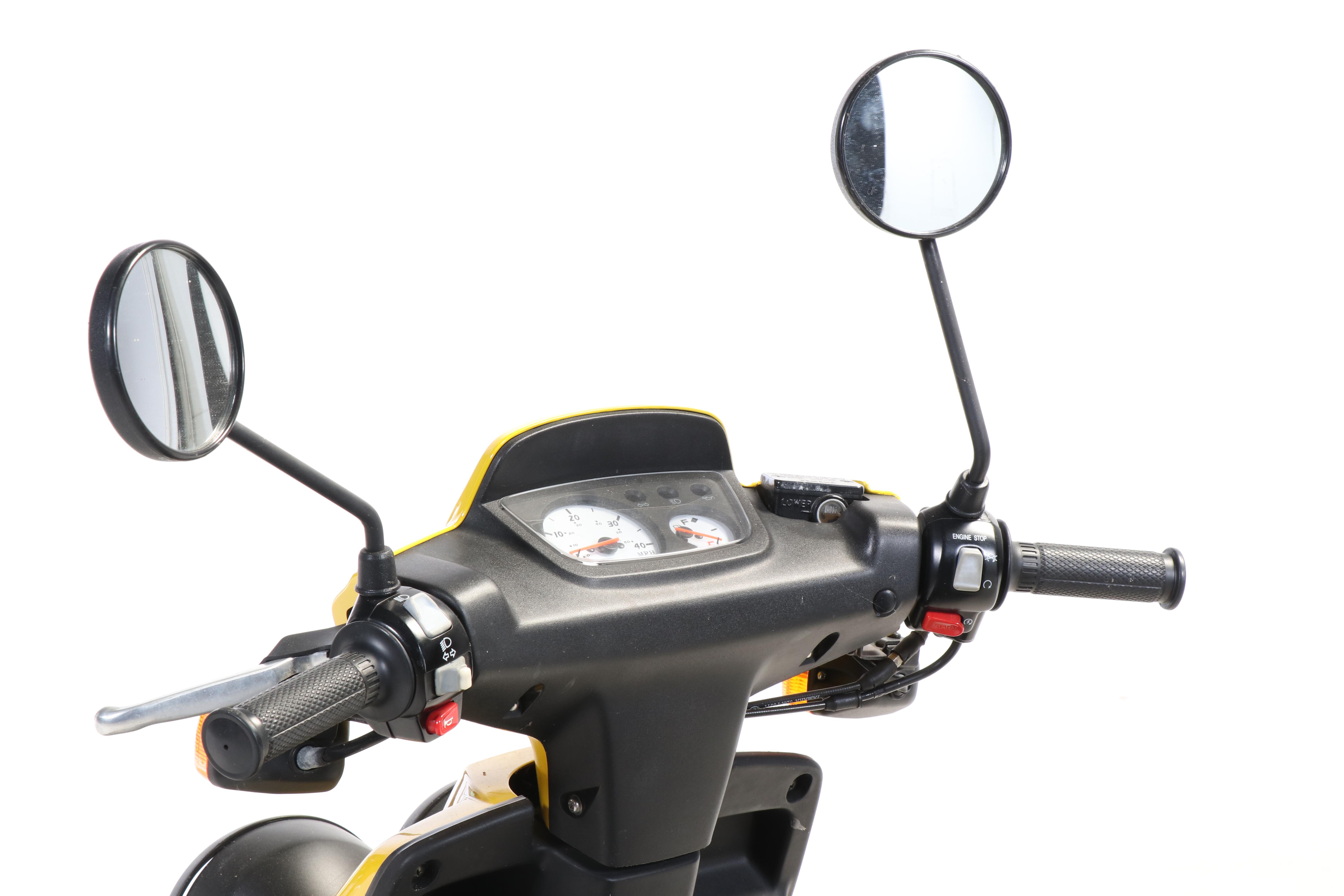 Yamaha Zuma Sport Two-Stroke Scooter, 2002