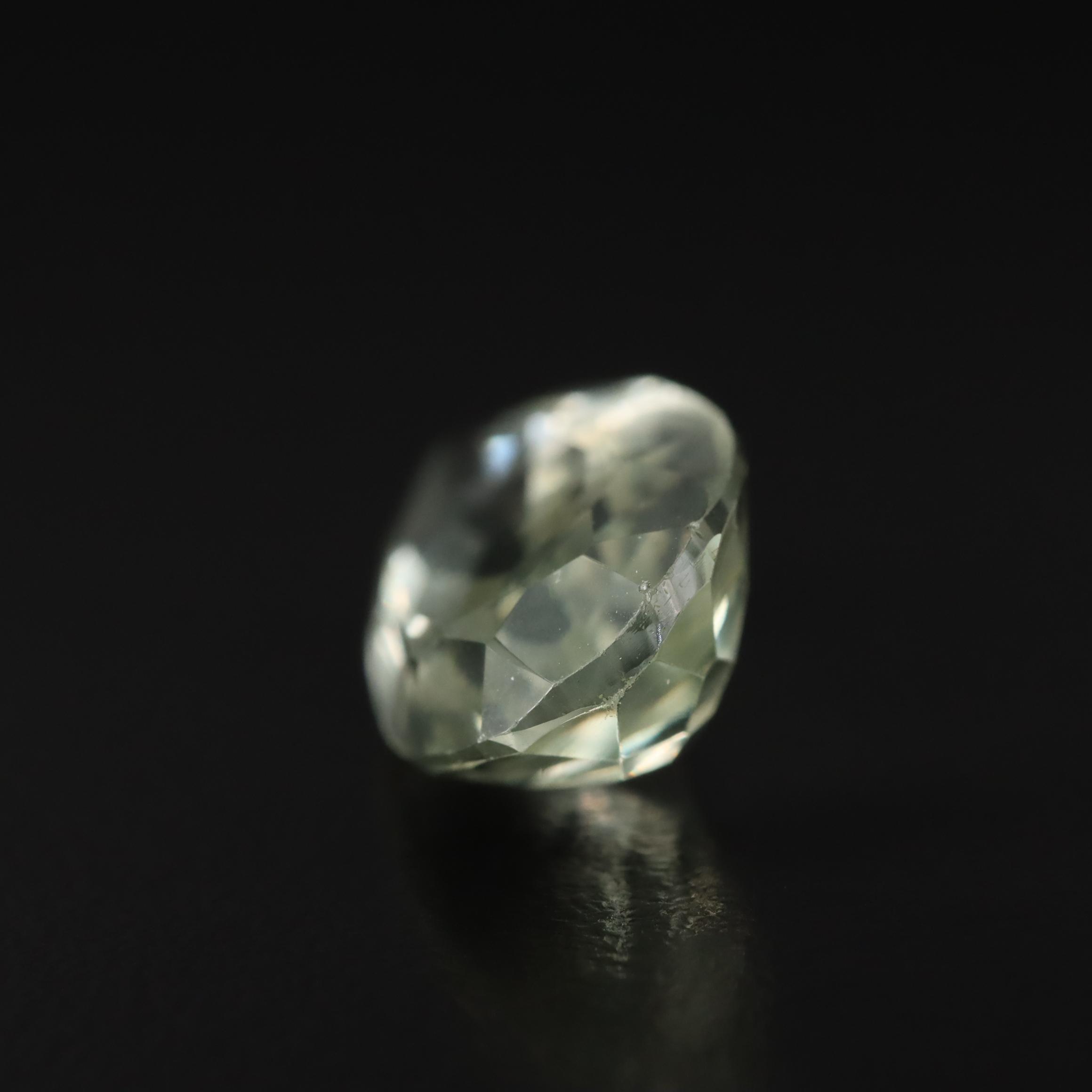 Loose 10.67 CT Prasiolite