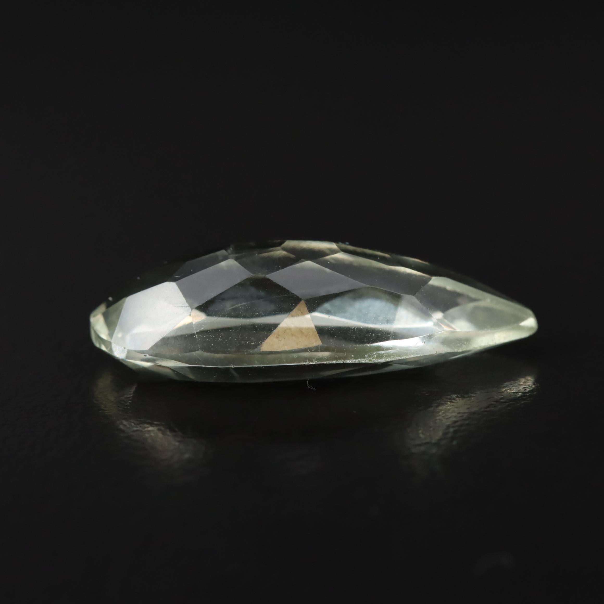 Loose 10.67 CT Prasiolite