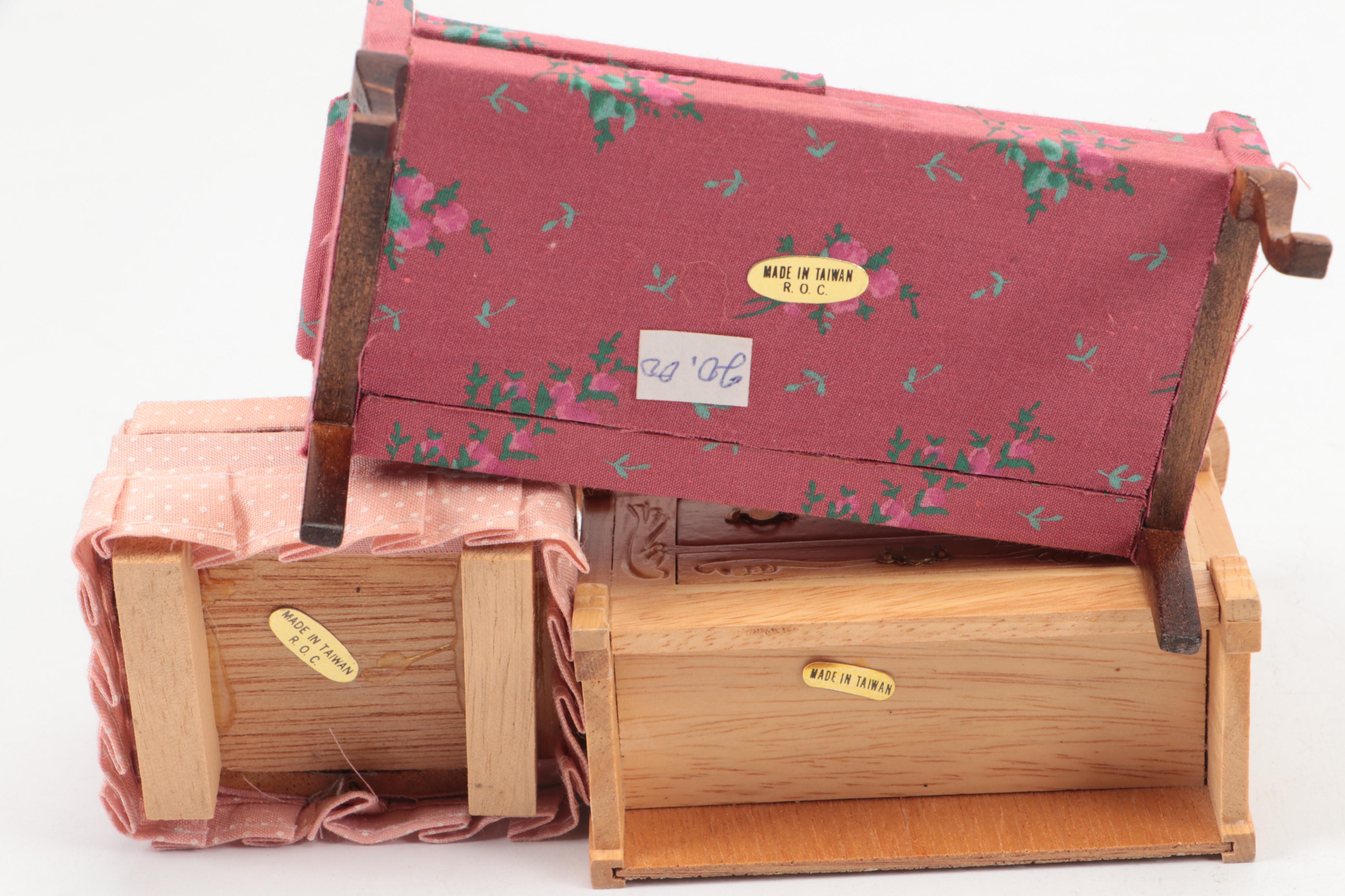 Egg Diorama with Easter-Themed Dioramas and Porcelain Dolls