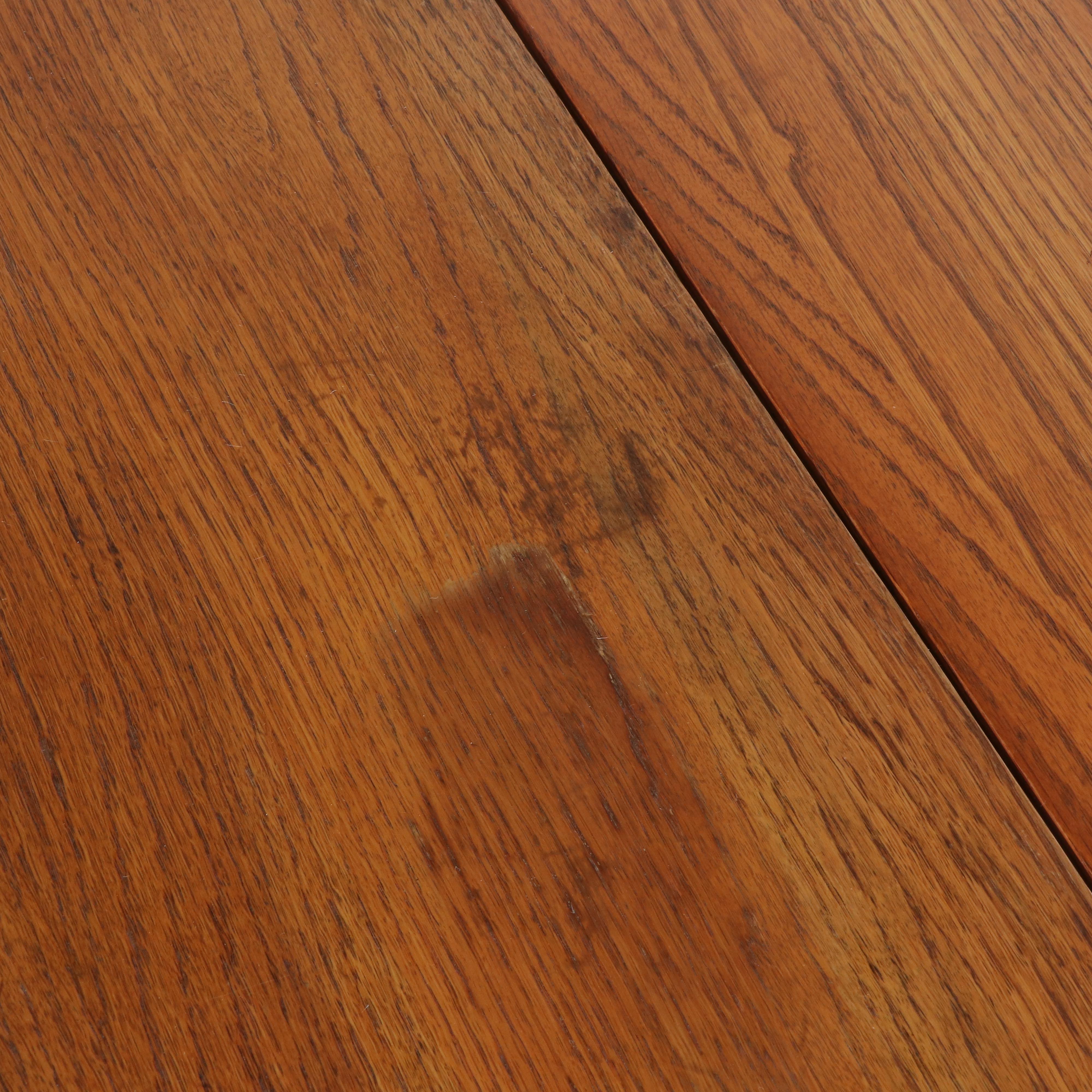 American Colonial Style Oak Drop Leaf Table, 1930s