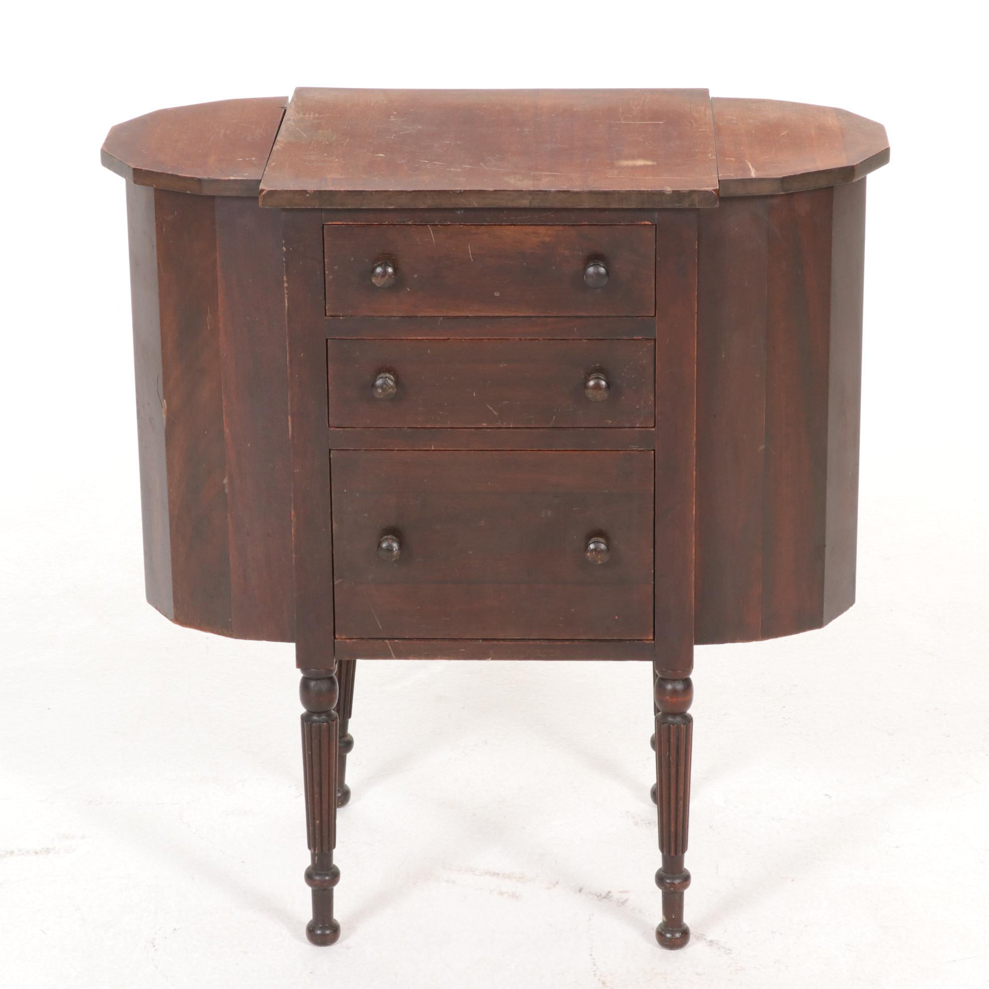 Cowan Mahogany "Martha Washington" Sewing Table, Early to Mid 20th Century