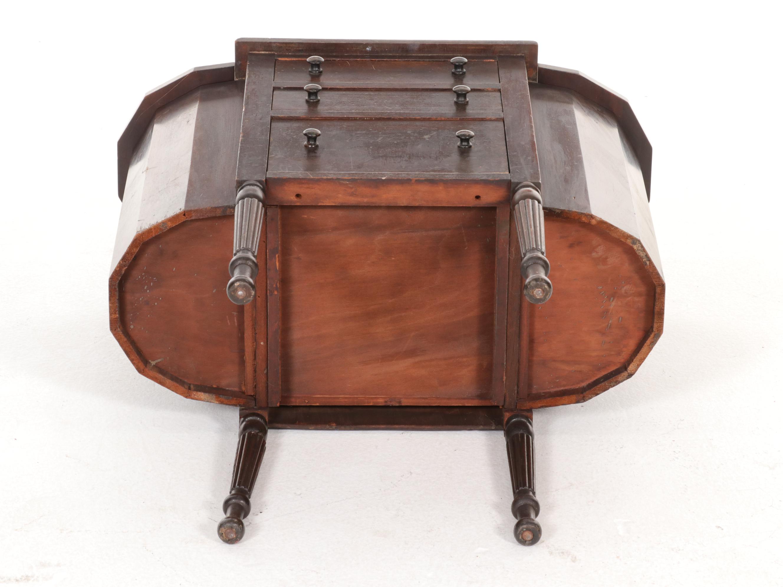 Cowan Mahogany "Martha Washington" Sewing Table, Early to Mid 20th Century