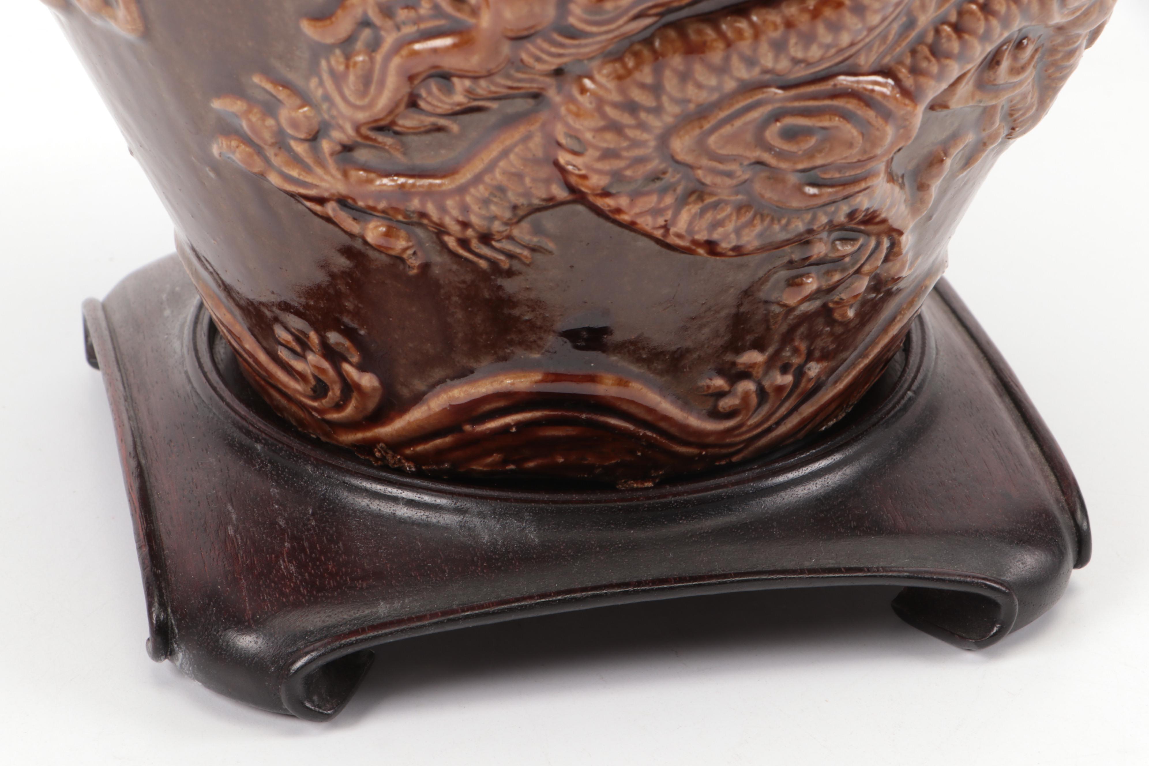 Chinese Three-Toed Dragon Egg Pot with Carved Stand