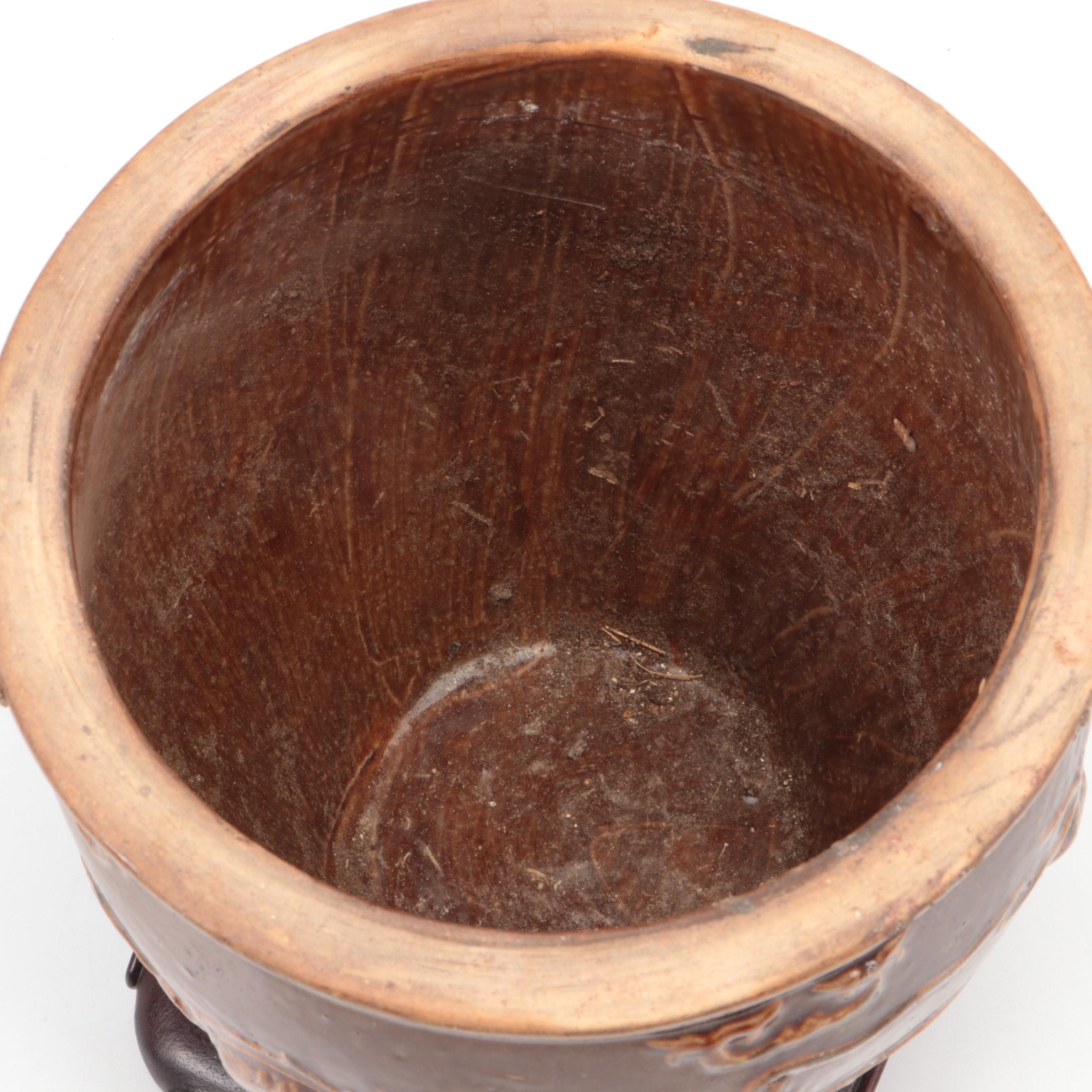 Chinese Three-Toed Dragon Egg Pot with Carved Stand