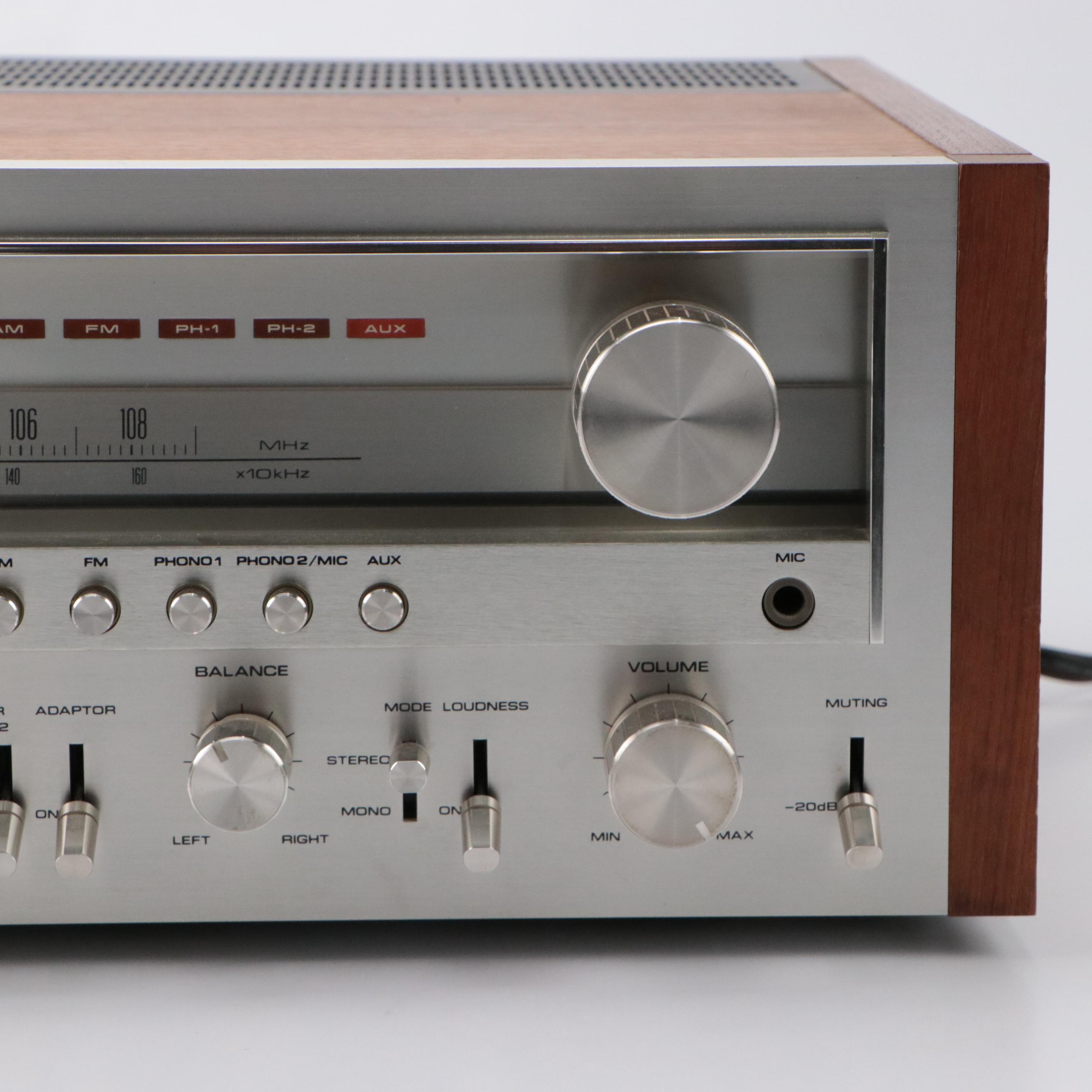 Pioneer AM/FM Stereo Receiver Model SX-950 with Veneer Cabinet, 1970s