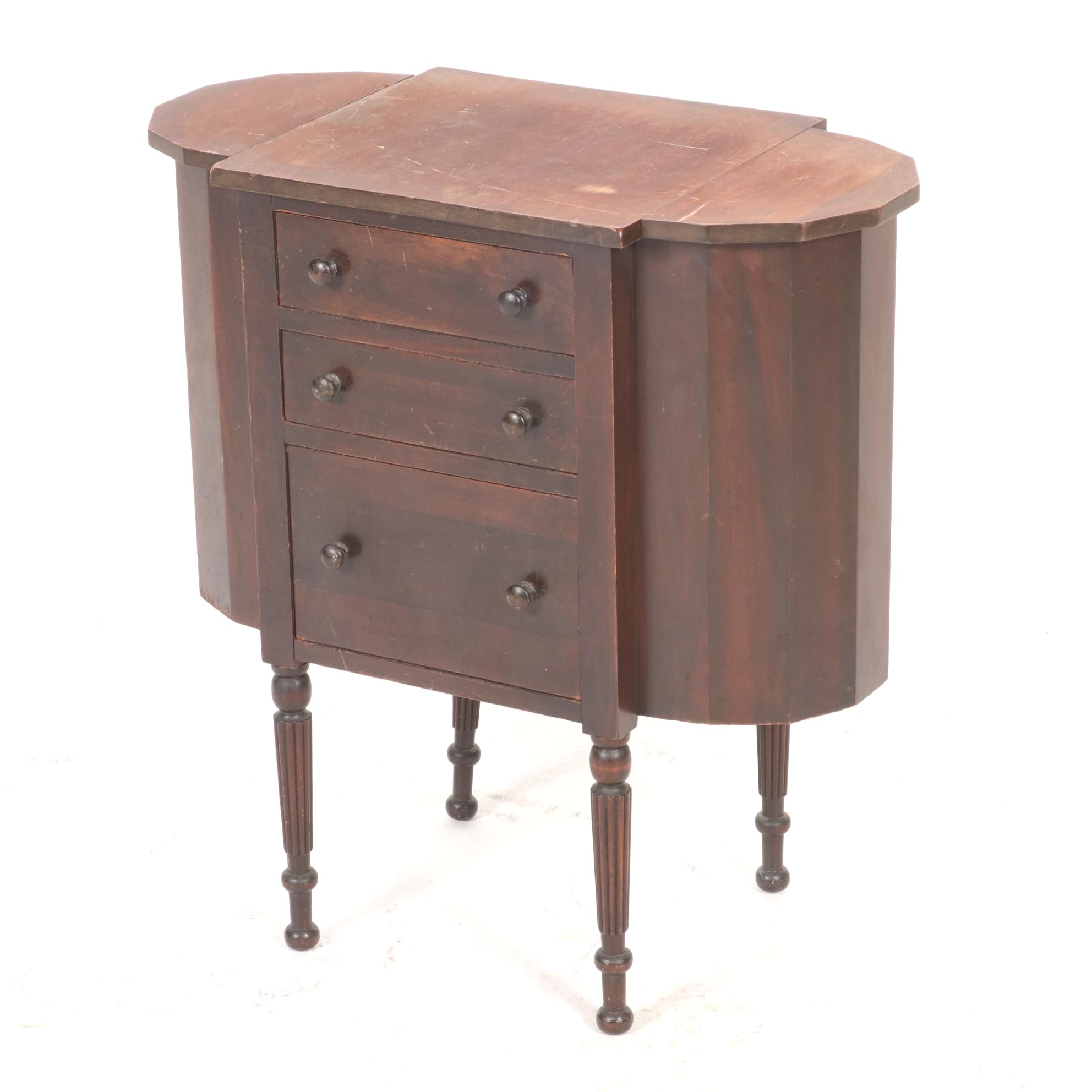 Cowan Mahogany "Martha Washington" Sewing Table, Early to Mid 20th Century