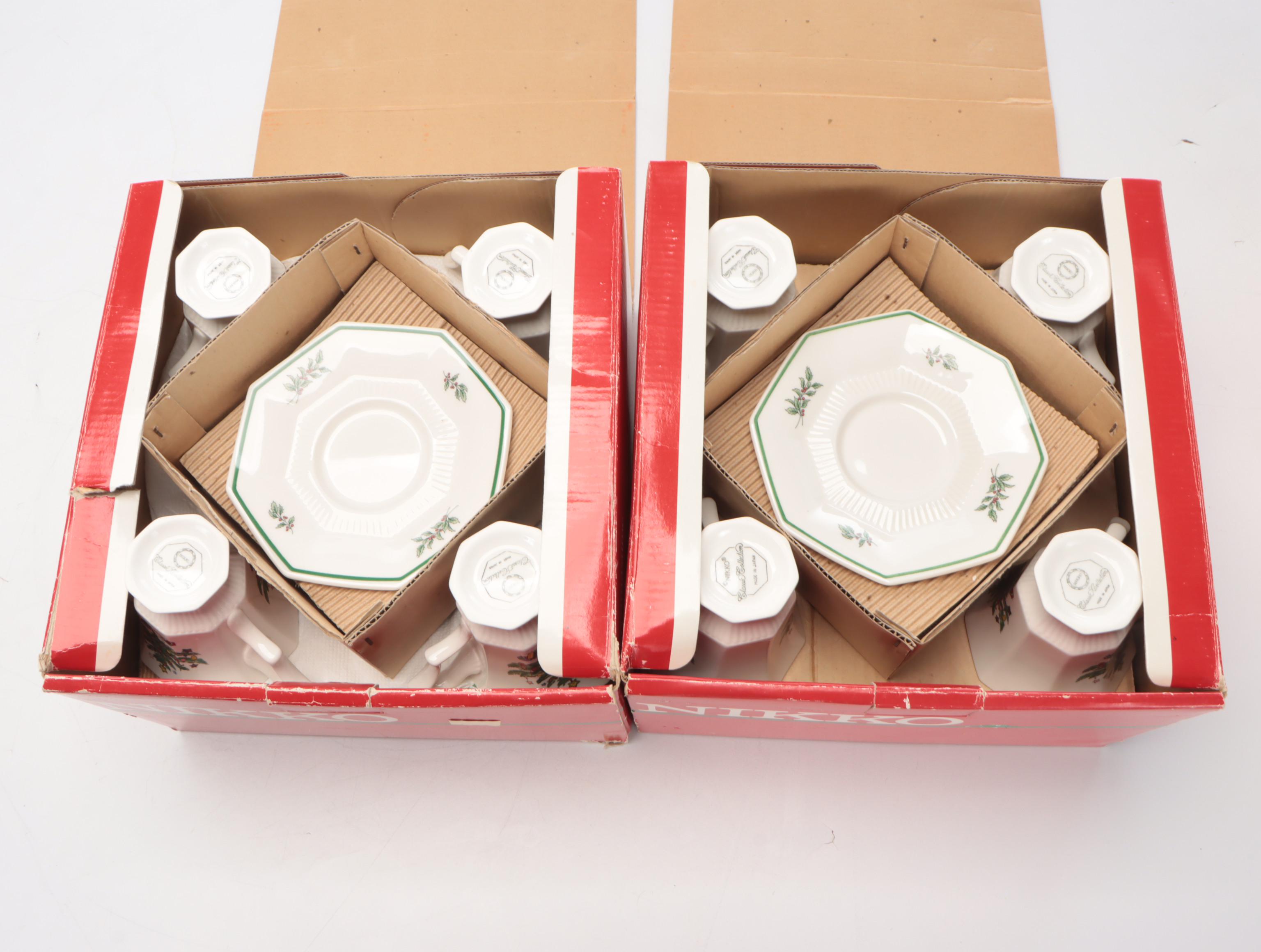 Nikko Classic Collection "Christmastime" Ceramic Dinnerware