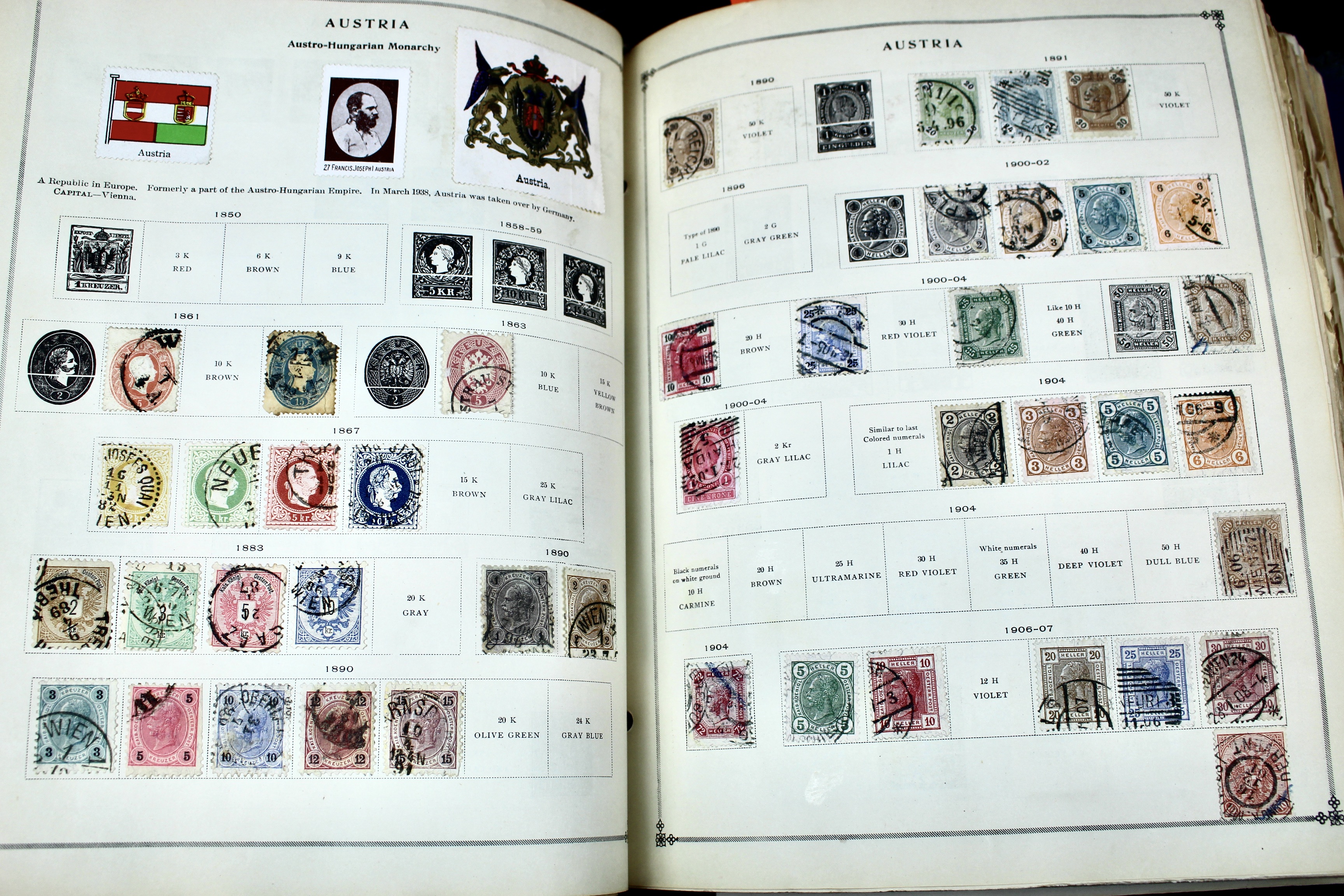 Scott's International Postage Stamp Album