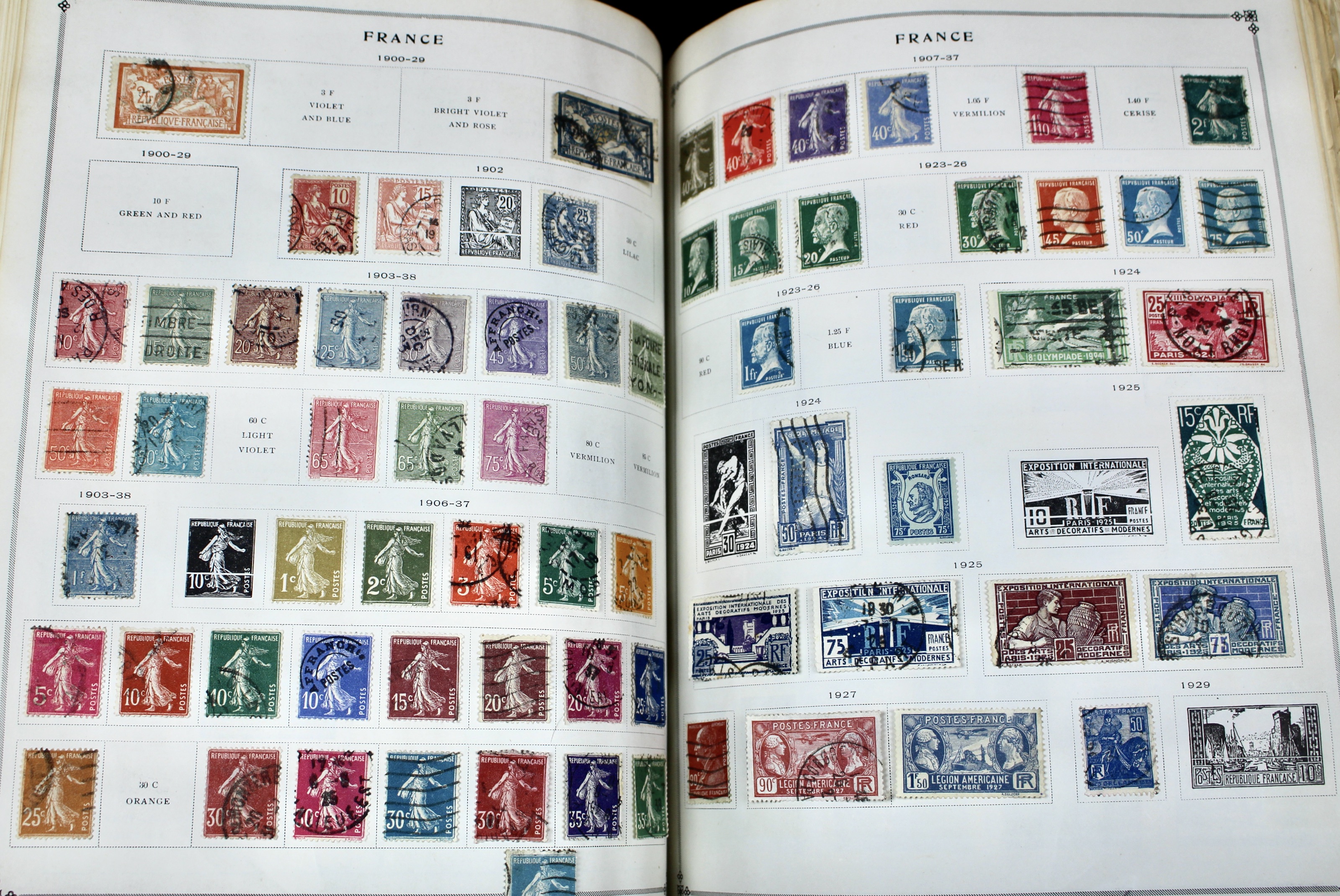 Scott's International Postage Stamp Album