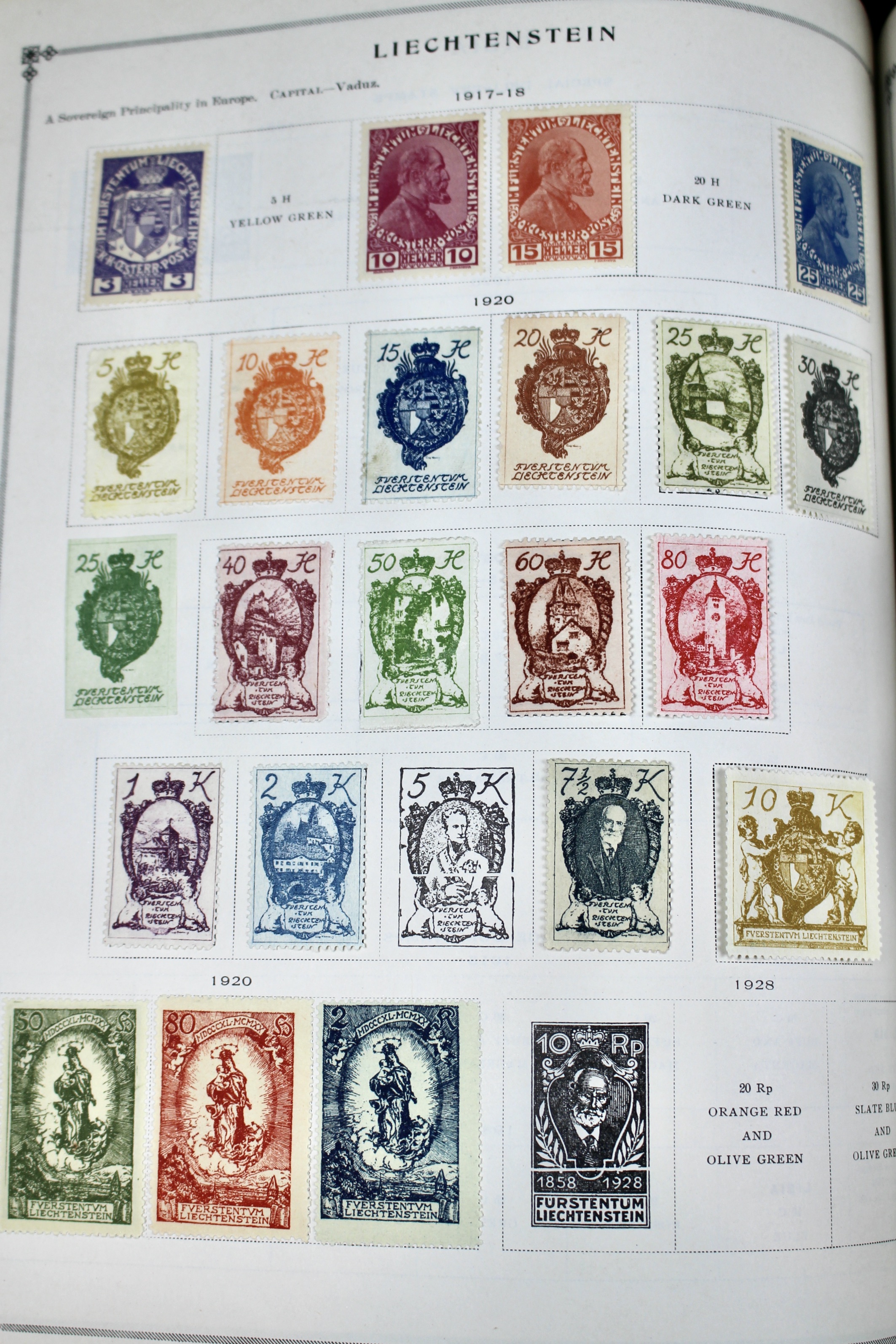 Scott's International Postage Stamp Album