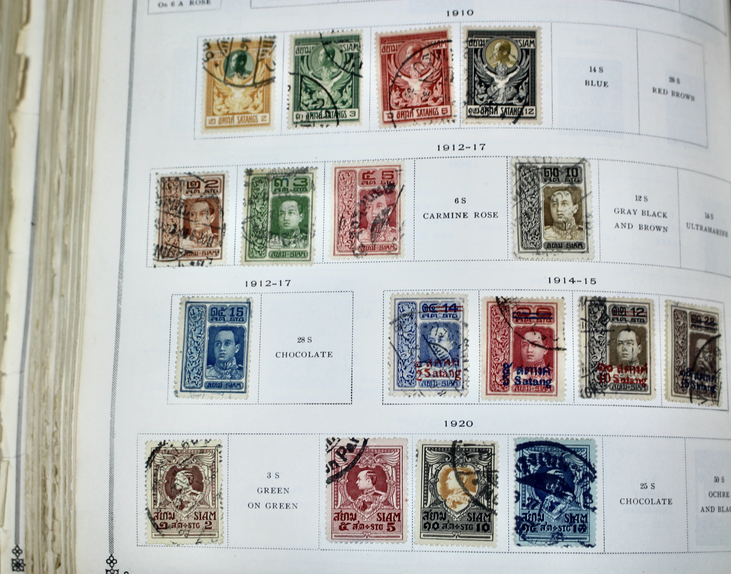 Scott's International Postage Stamp Album