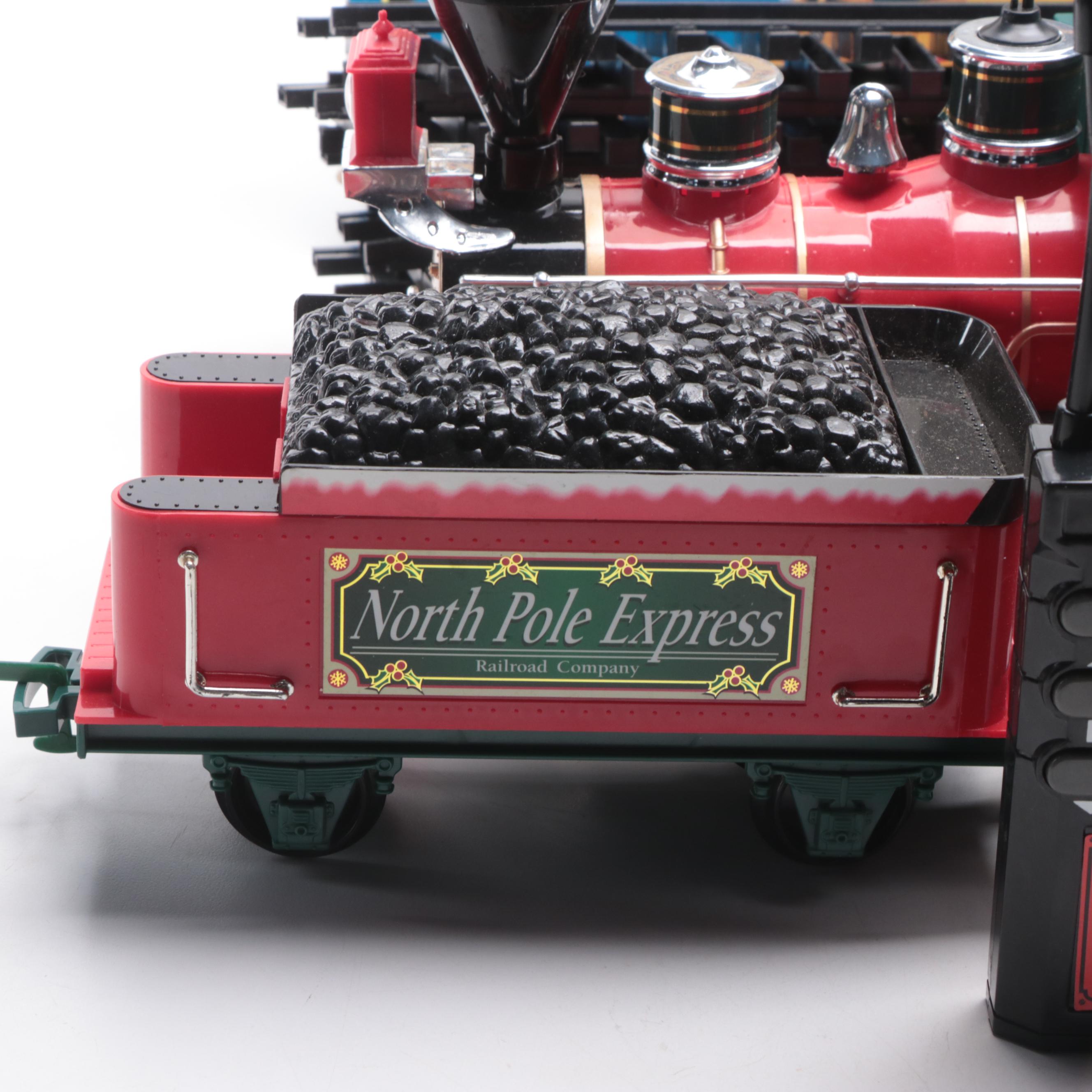 Toy State "Sante Fe" with Other Christmas Train Set