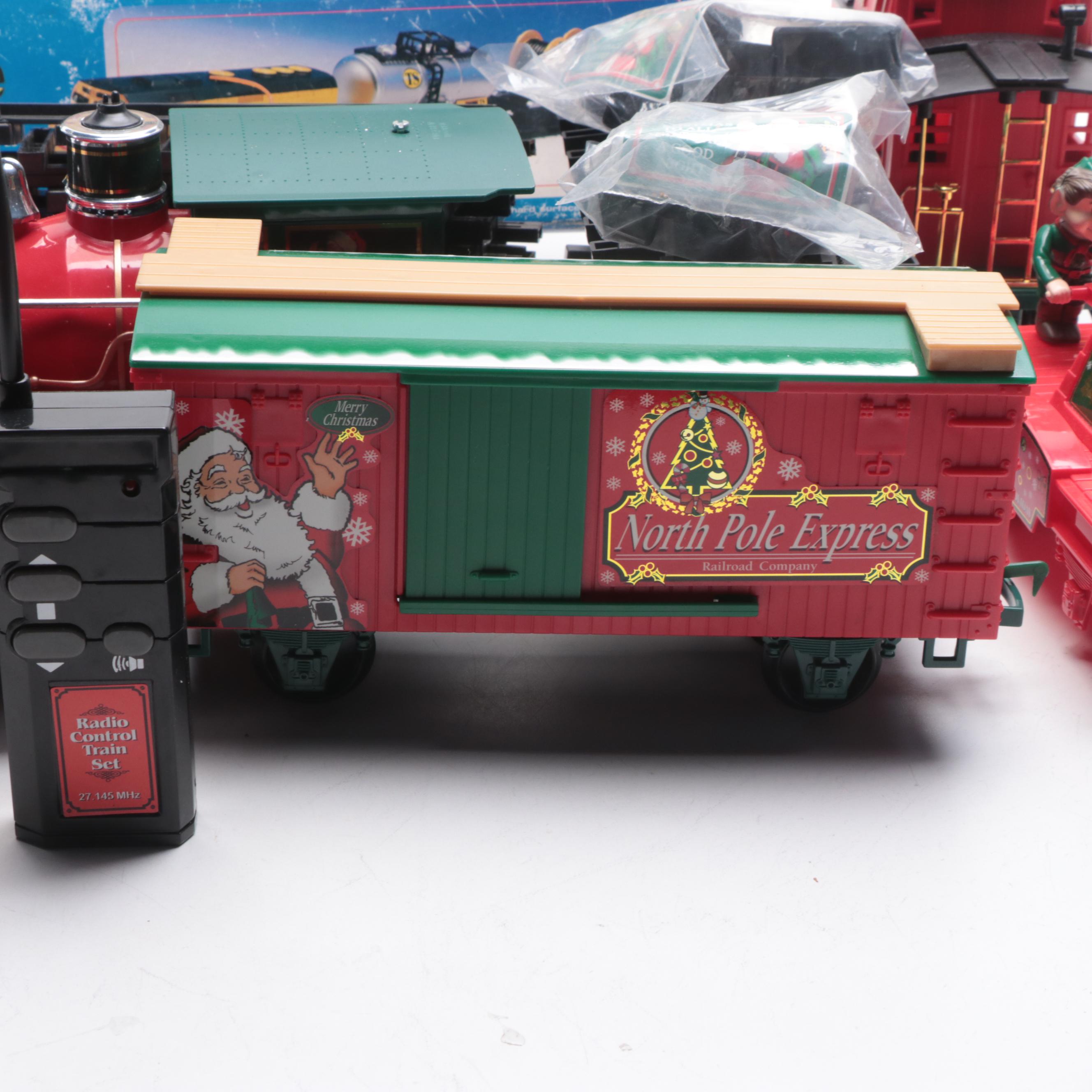 Toy State "Sante Fe" with Other Christmas Train Set