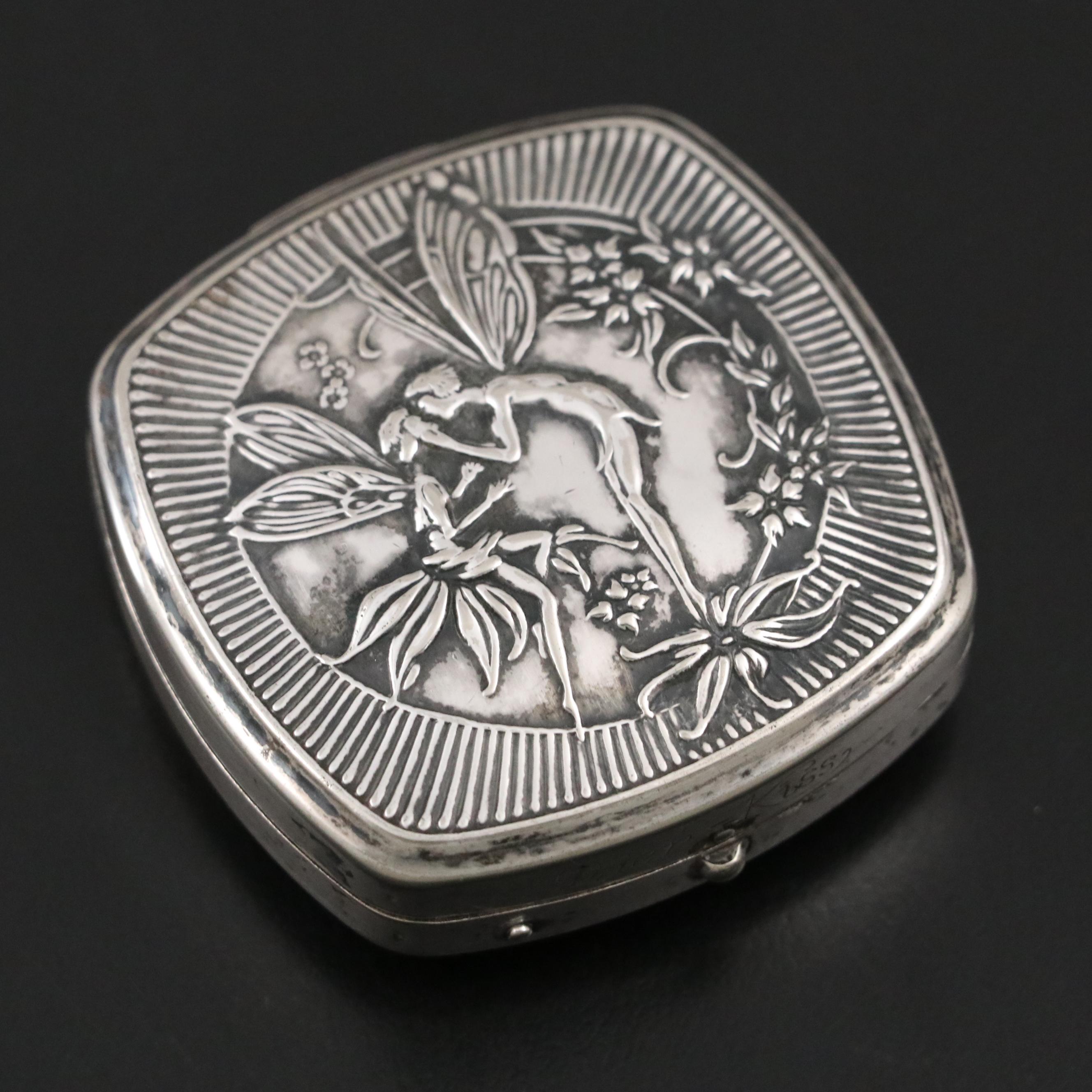 Kerkoff "Djer Kiss" Repoussé Silver Plate Powder Compact, circa 1925