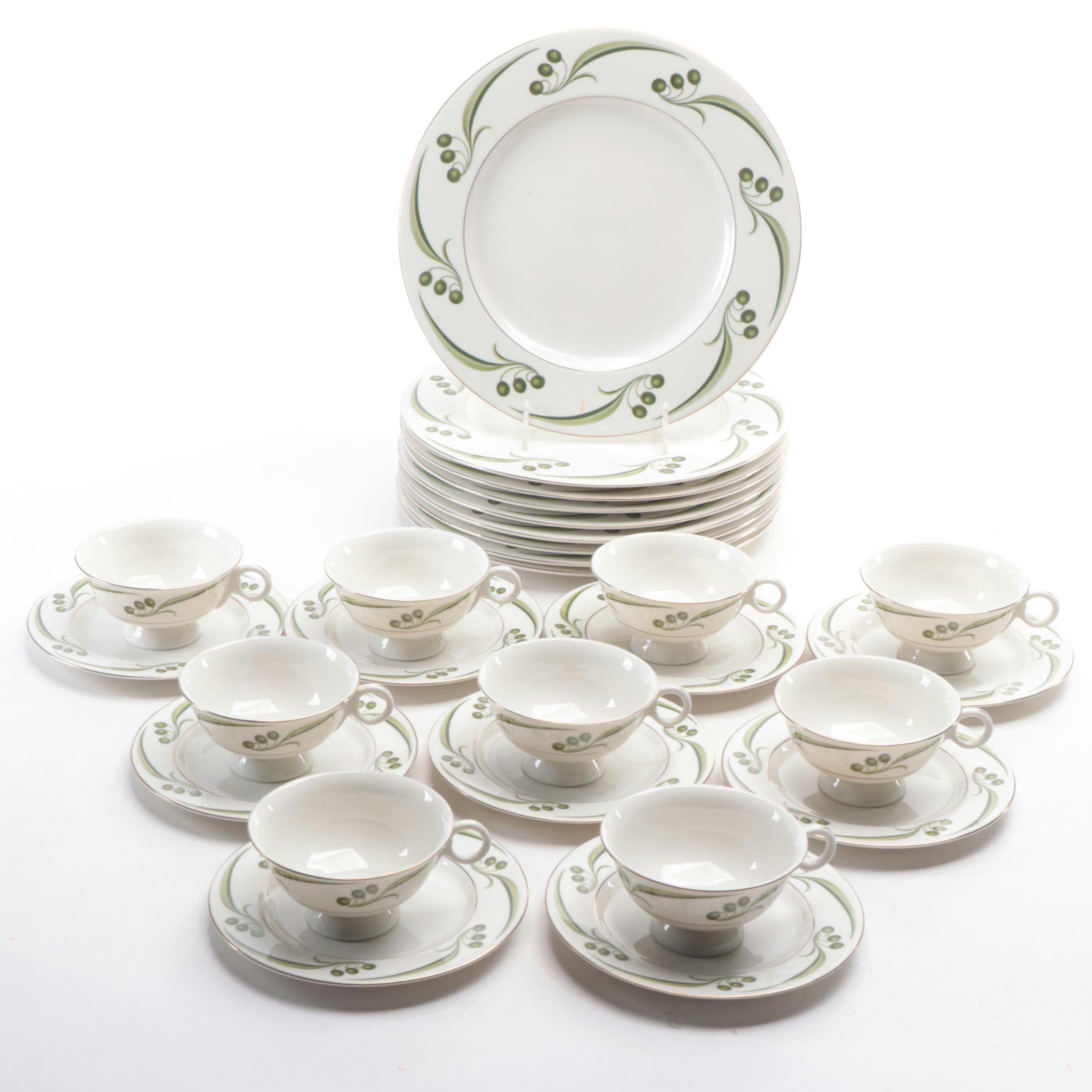 Theodore Haviland "Bel Air" Porcelain Dinnerware, Mid-20th Century