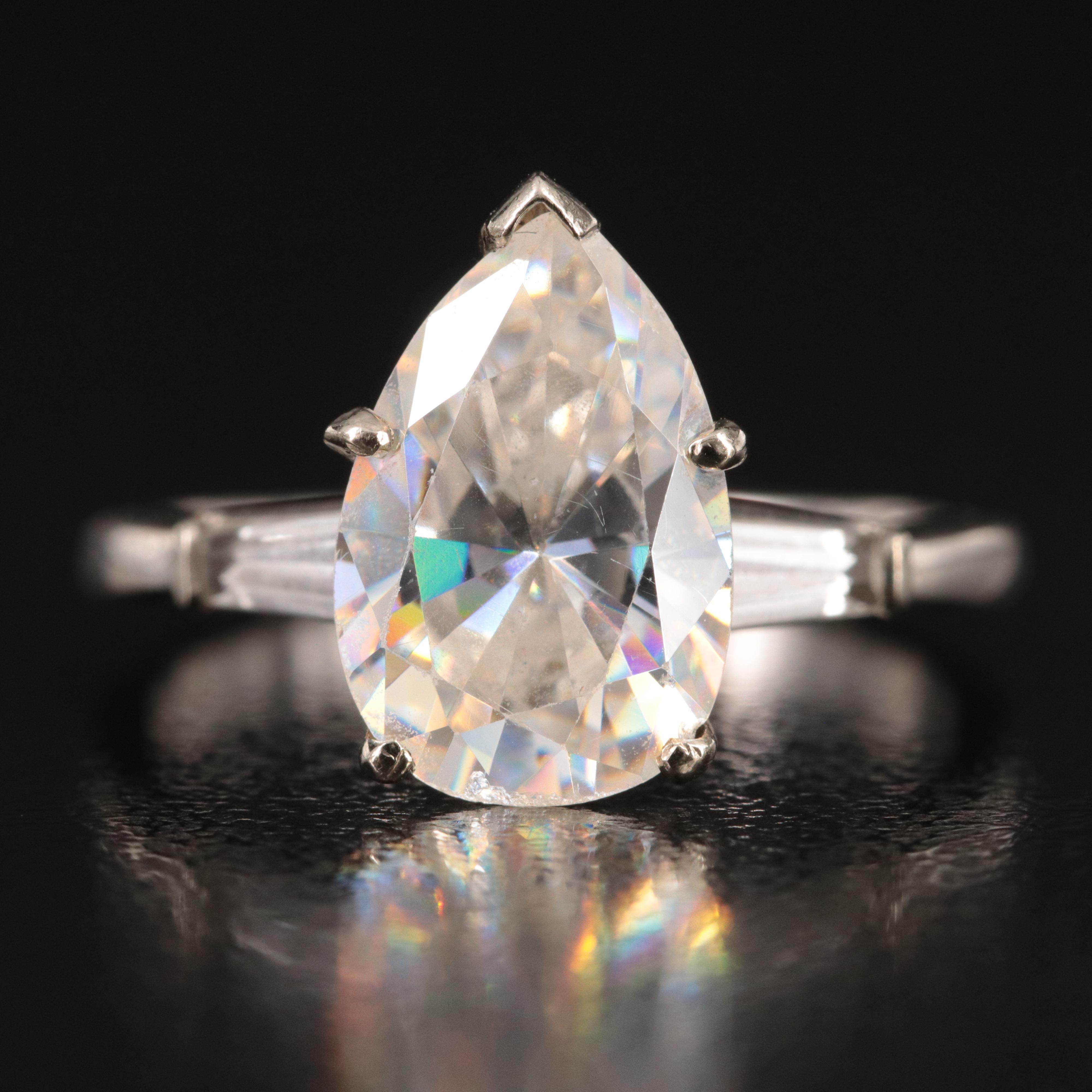 14K Strontium Titanate and White Spinel Ring