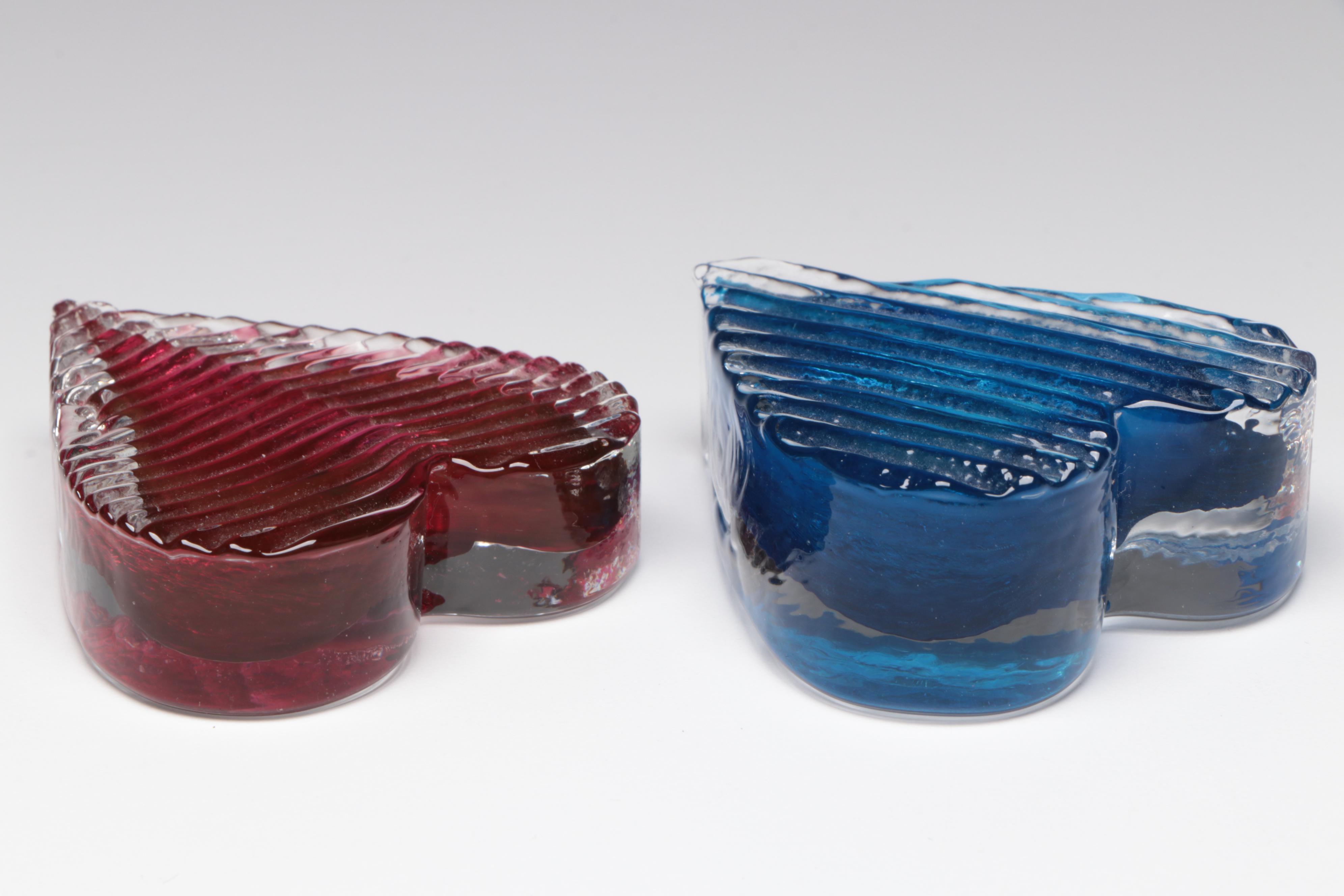 Swarovski Crystal "Scallop Clam Shell" with Art Glass Heart Paperweights