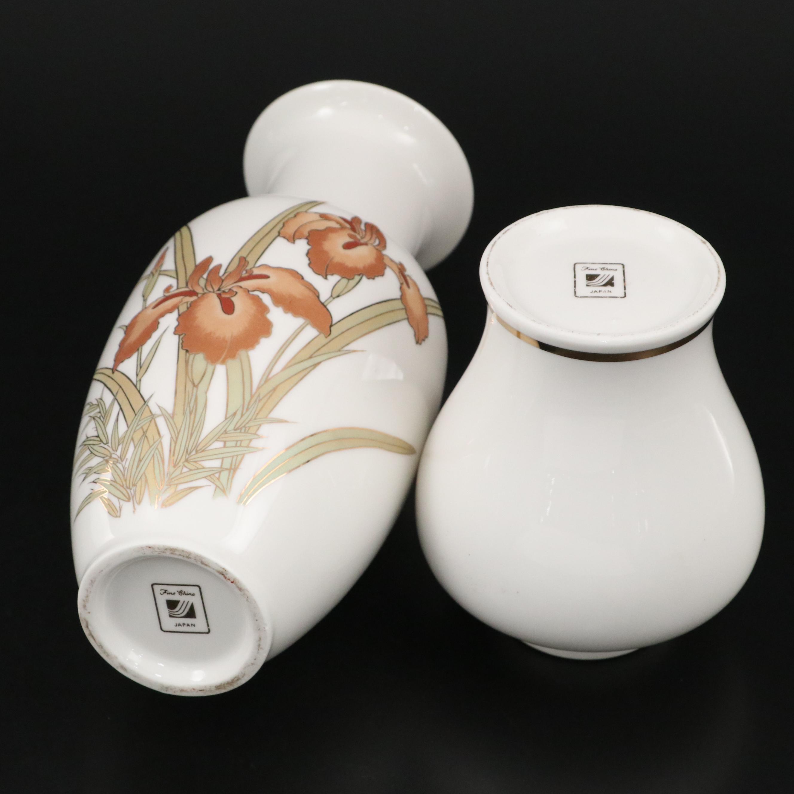 Lenox Pierced Porcelain Table Lamp with Japanese Porcelain Iris Gilt Rim Vases