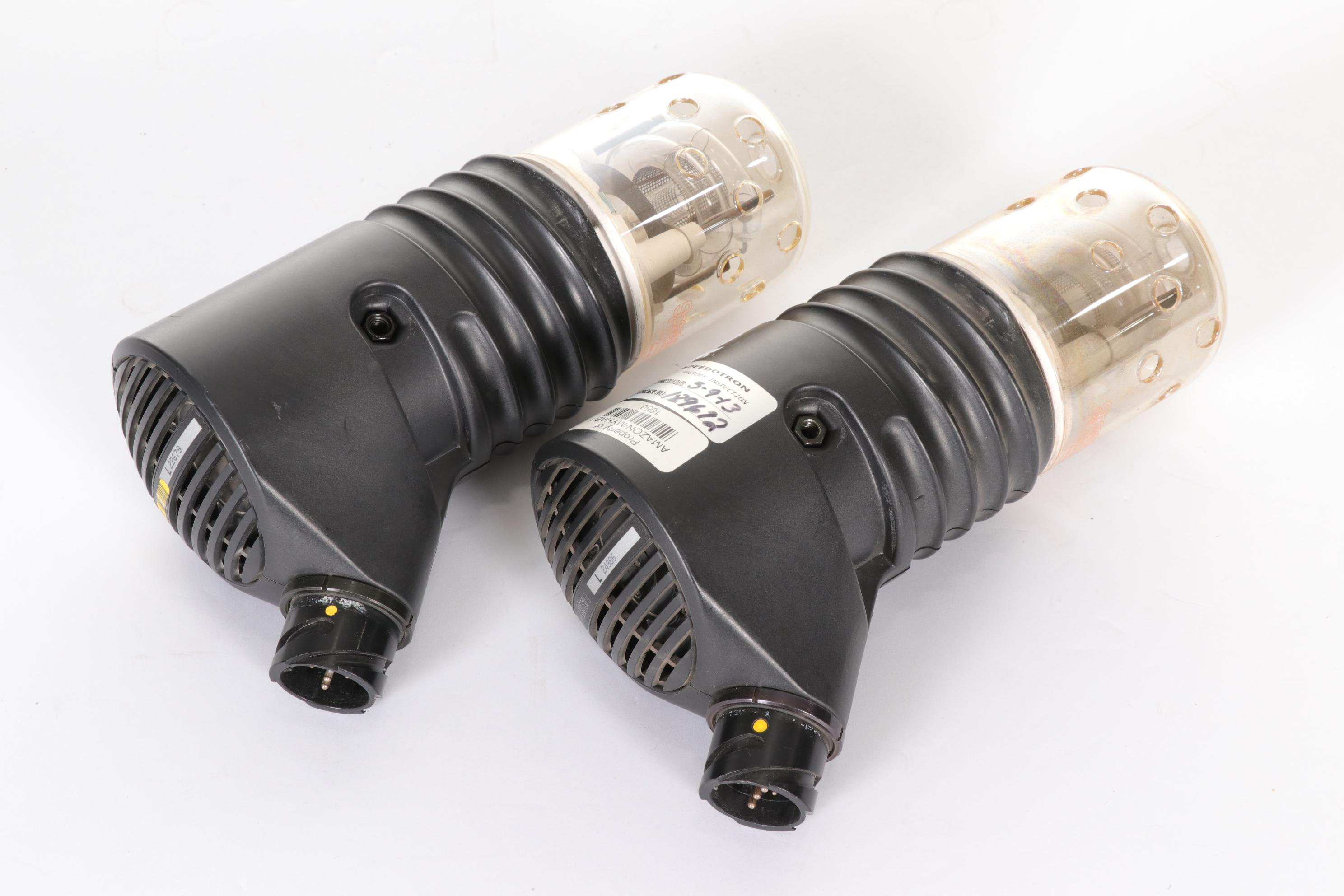 Speedotron 202VF 2400W/S Max Flash Head Pair with Speed Ring