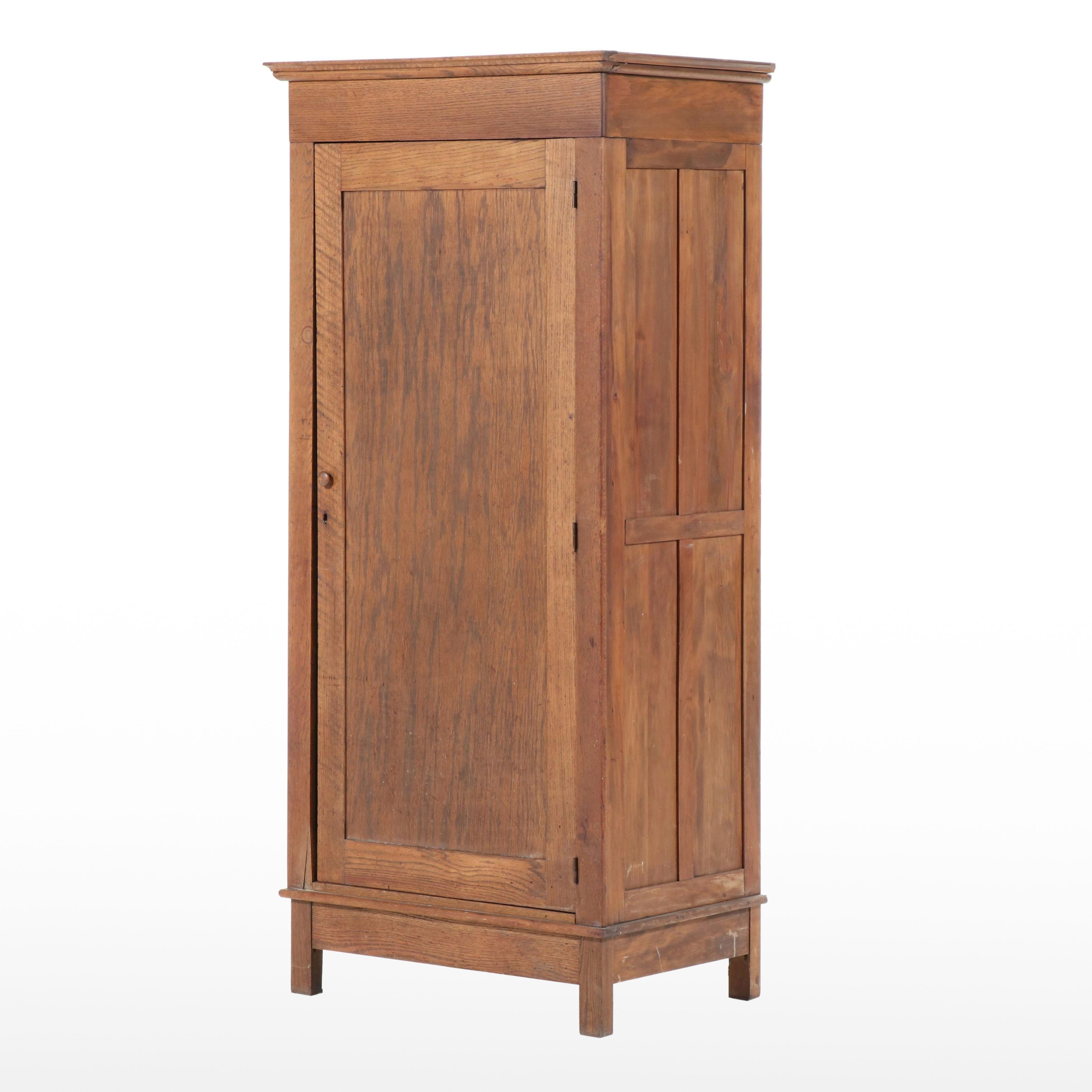 American Quartersawn Oak and Poplar Wardrobe, Early 20th Century