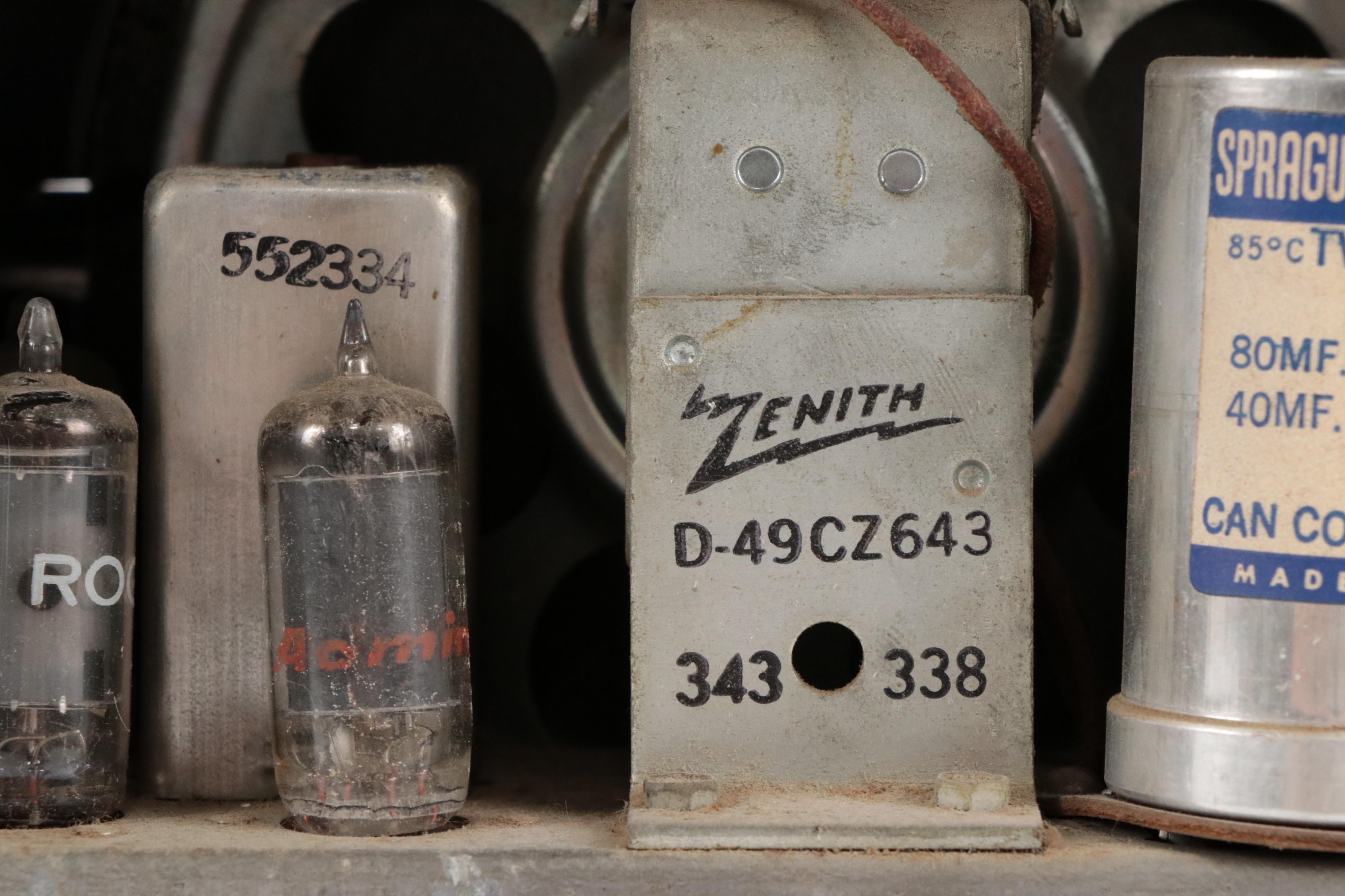 Zenith Model J615 Broadcast Receiver Radio, Mid-20th Century