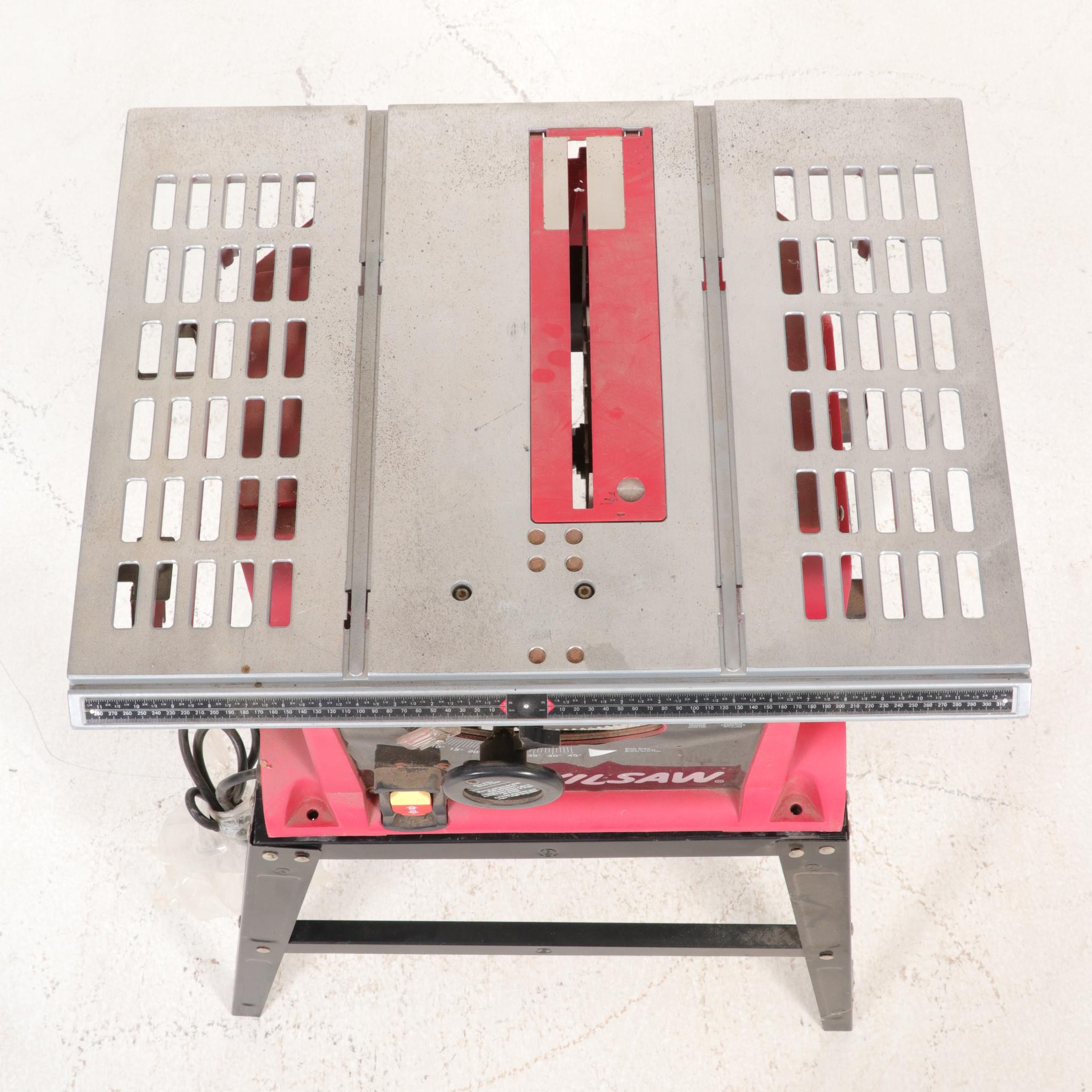 Skilsaw Portable Table Saw and Stand