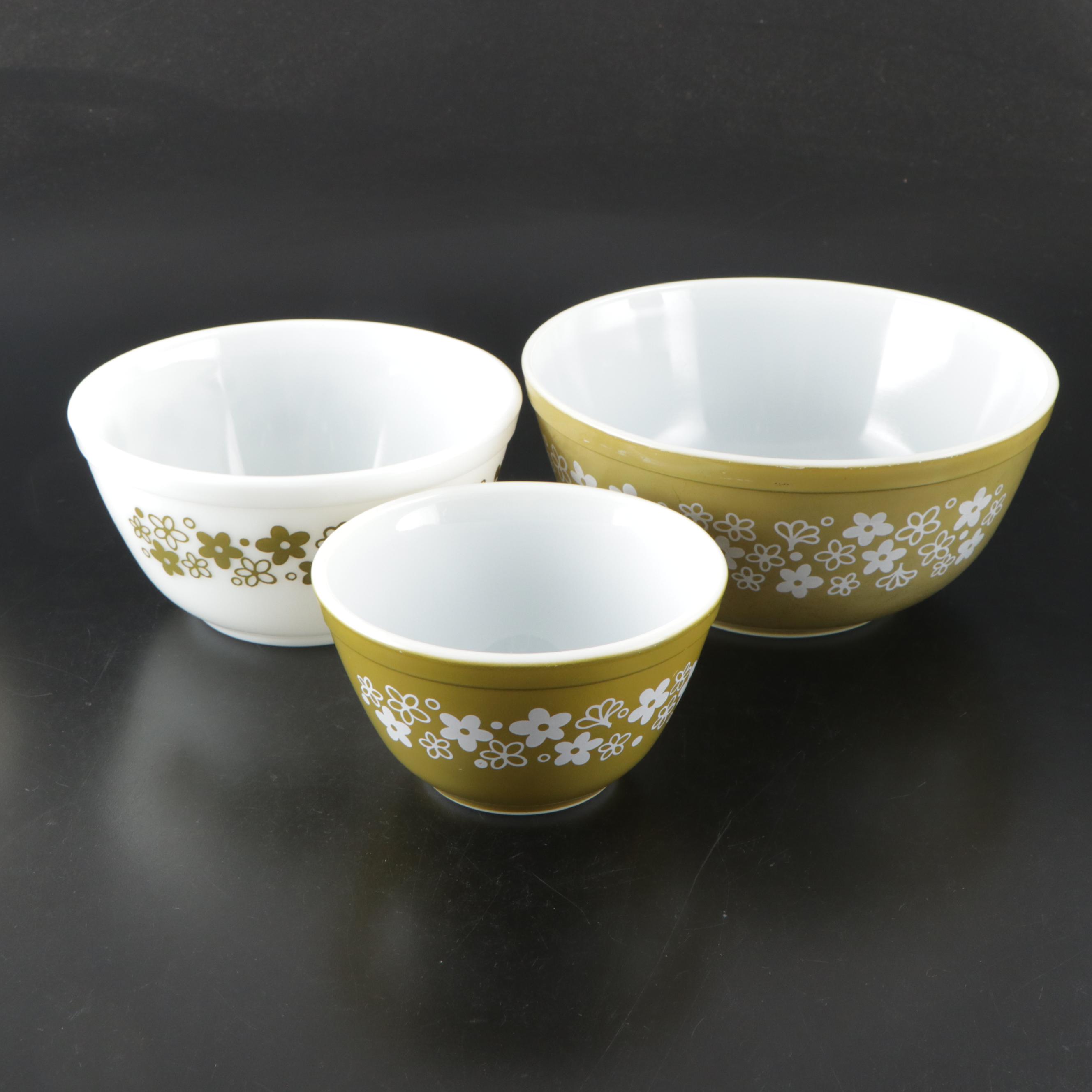 Vintage Pyrex Green "Crazy Daisy" Refrigerator Dish Set and Mixing Bowls