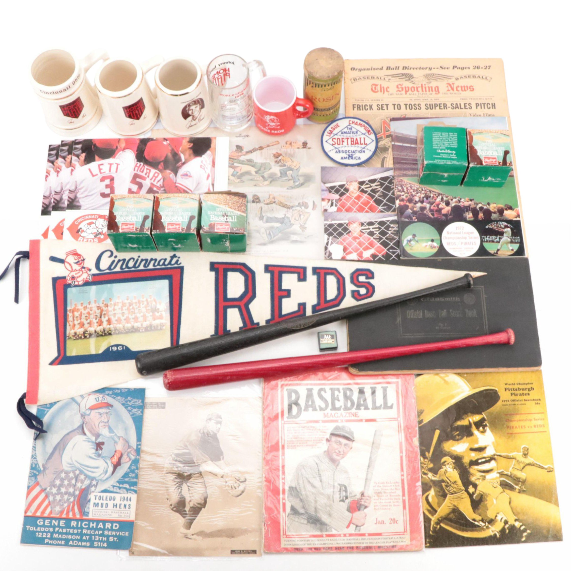 Goldsmith Offical Baseball Score Book with MLB Players Alumni Pin and More