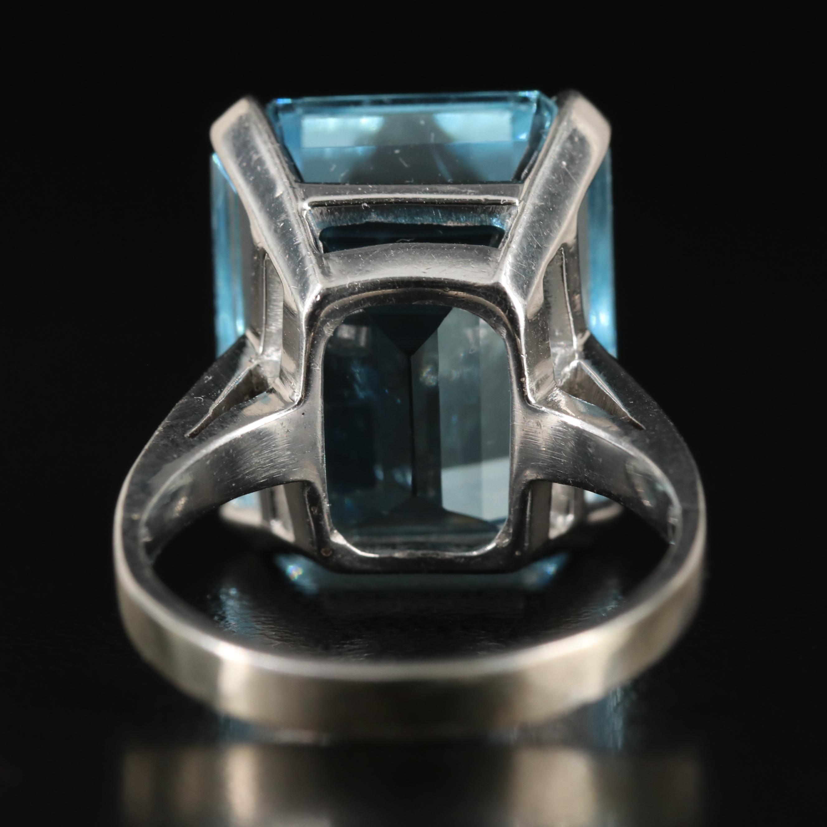 Platinum 28.40 CT Aquamarine Solitaire Ring