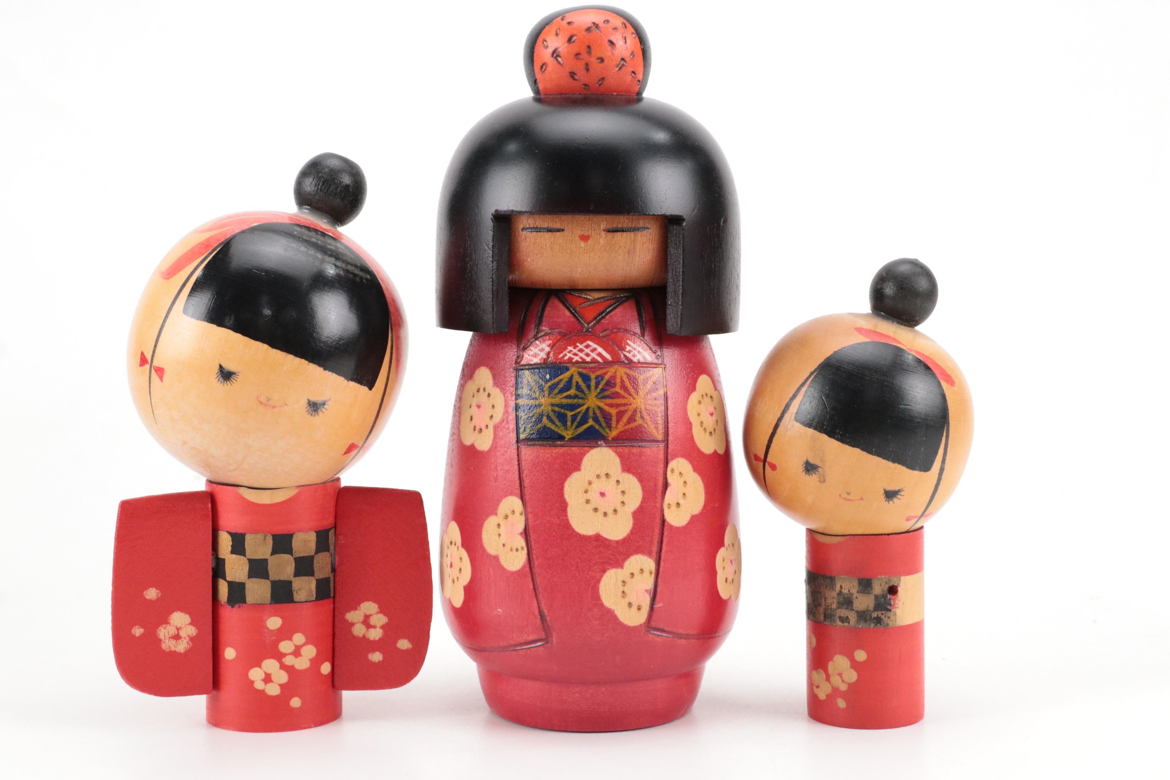 Japanese Hand-Crafted Kokeshi Wooden Peg Dolls