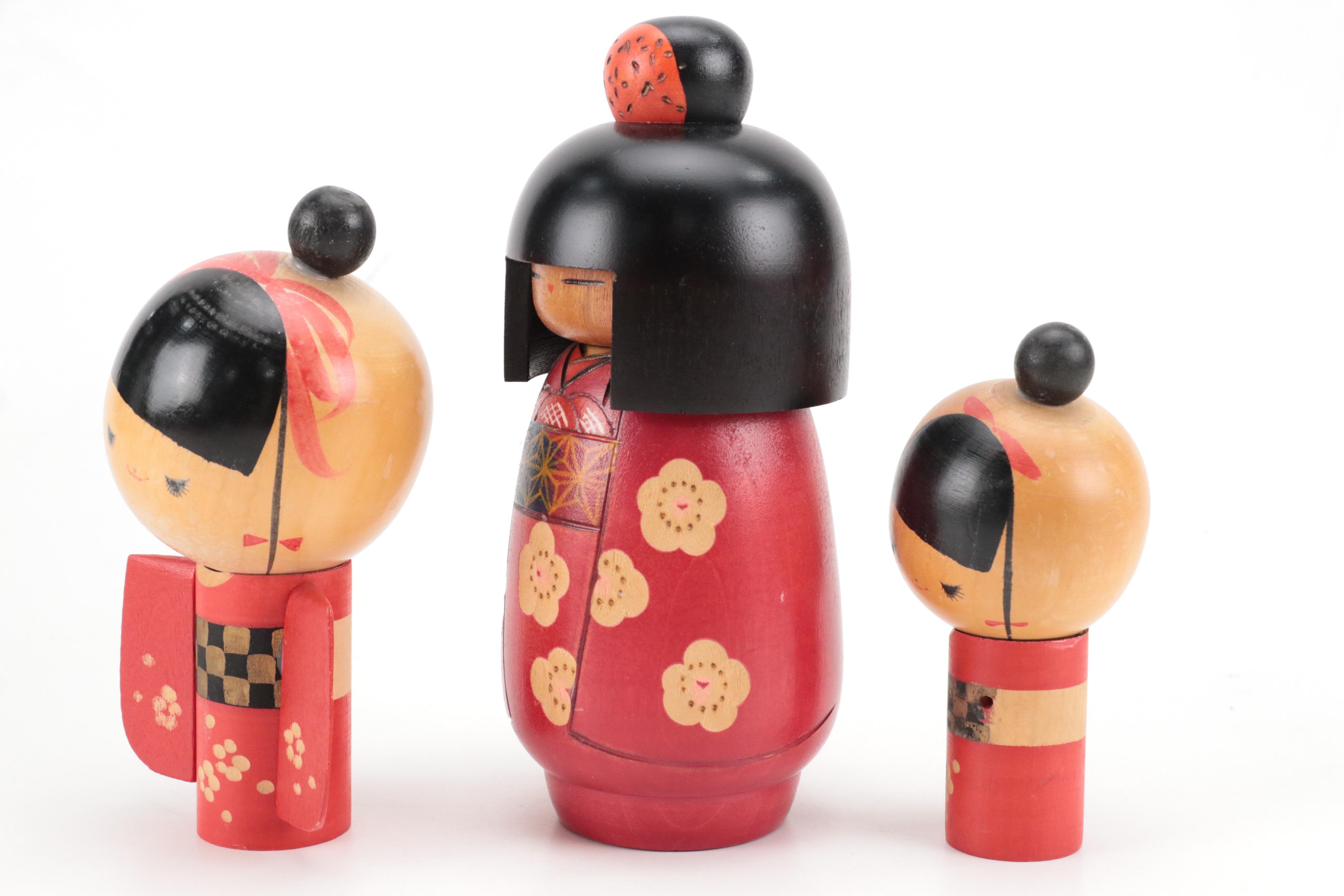 Japanese Hand-Crafted Kokeshi Wooden Peg Dolls