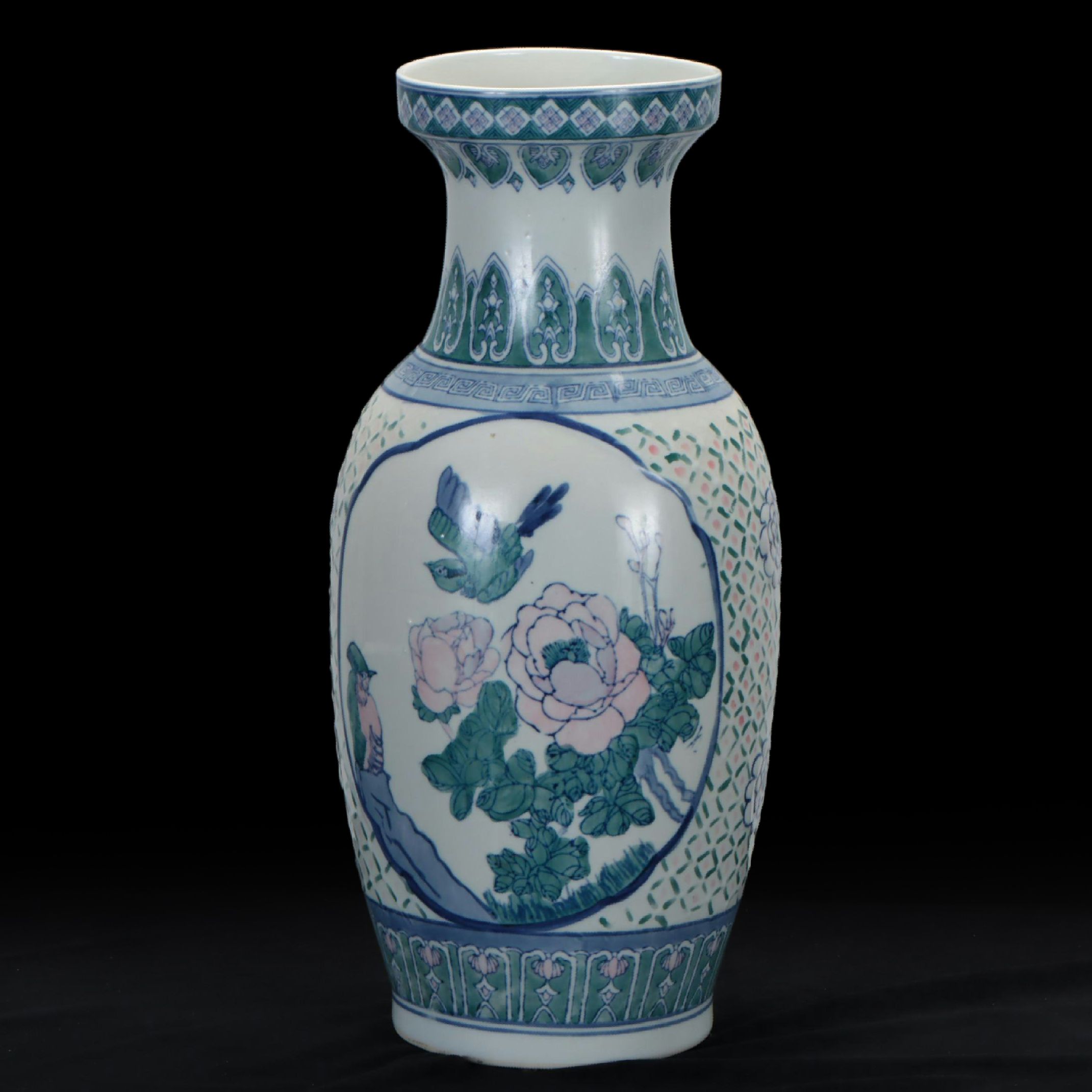 Chinese Porcelain Baluster Vase, Late 20th Century