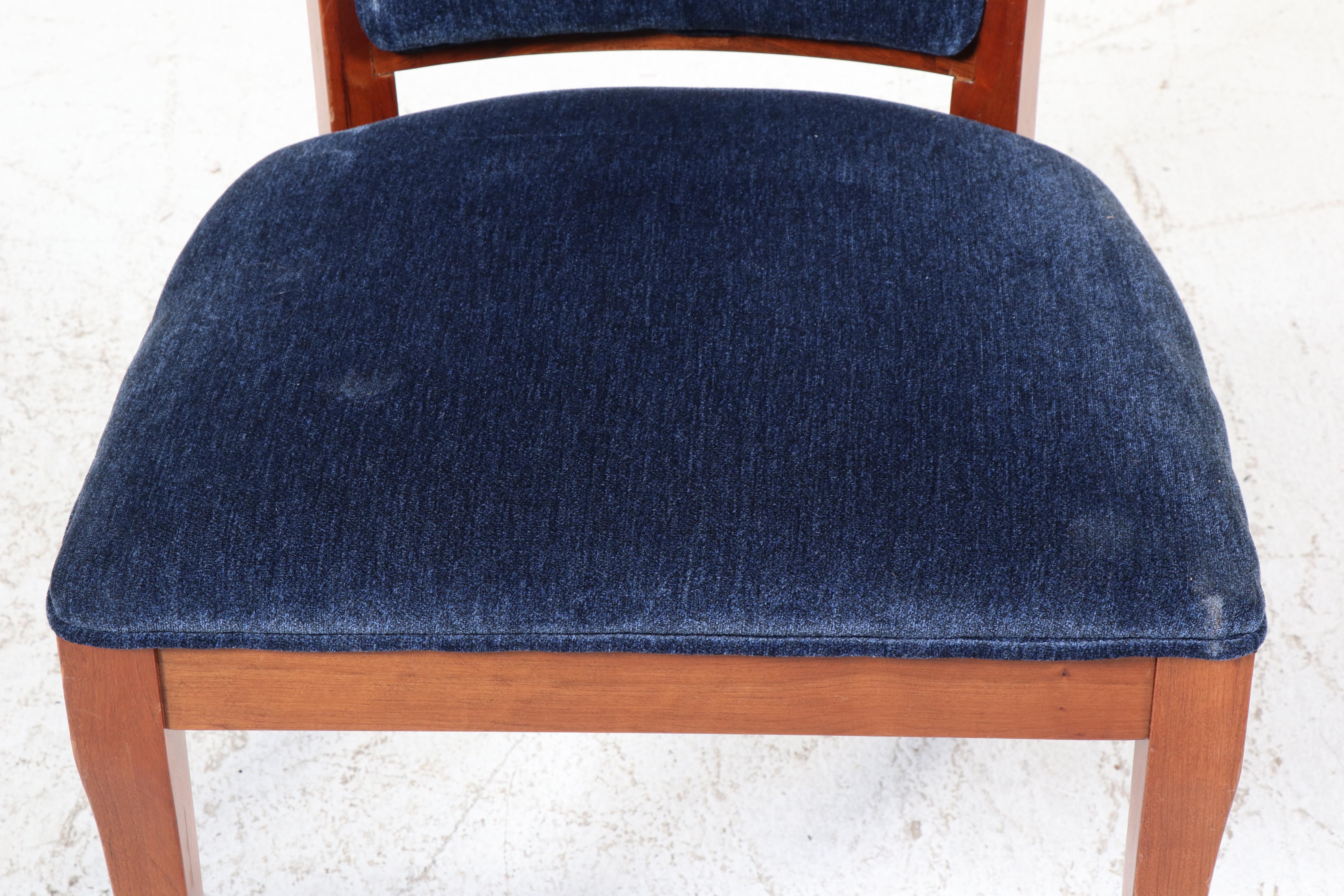 Nine-Piece Ethan Allen "Medallion" Neoclassical Style Cherrywood Dining Set